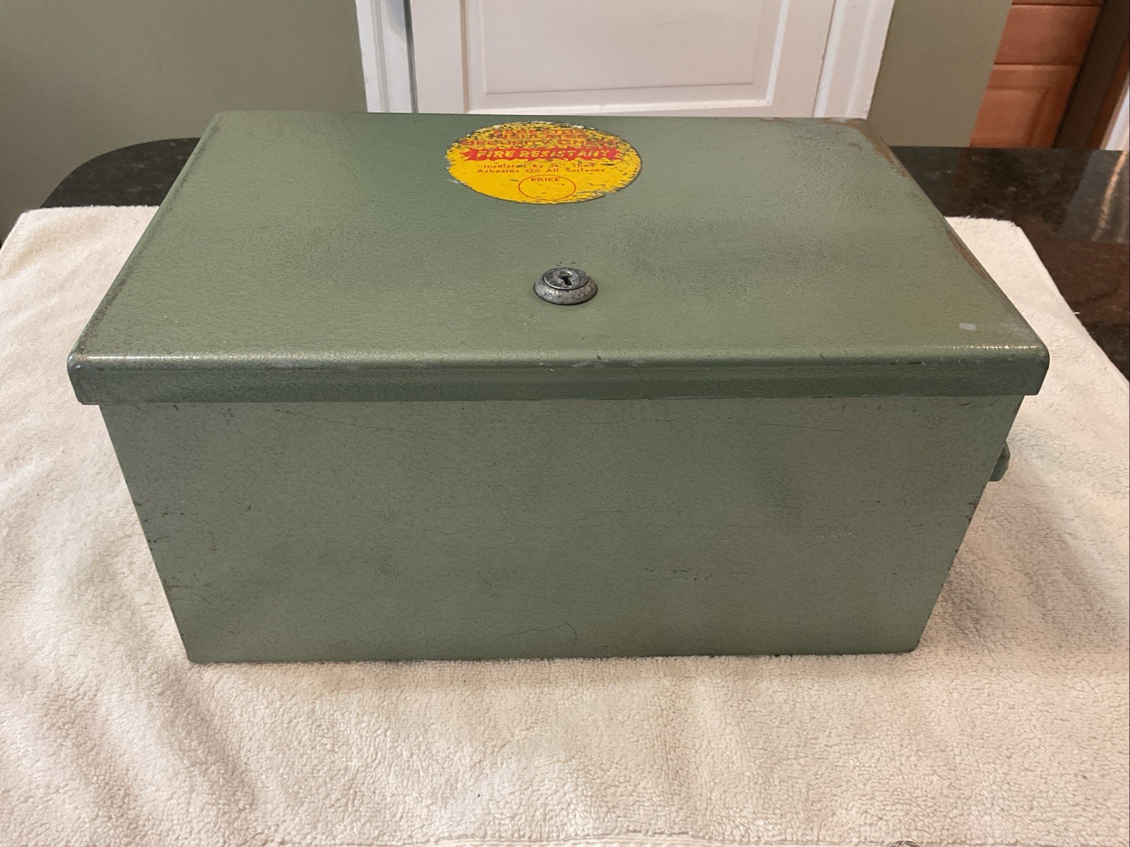 Fire Resistant Portable Security Chest Key Lock 12.5x 6x 8 “fire box”
