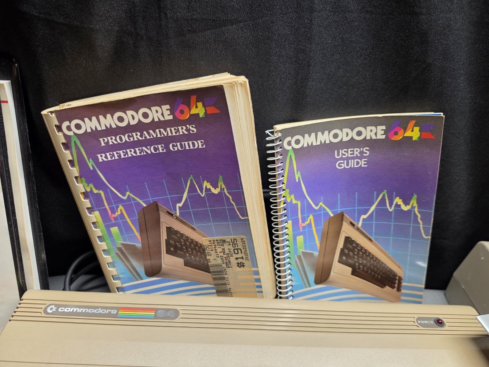 COMMODORE 64 COMPUTER WITH 1541 DISK DRIVE, MANUALS, & MORE 💻