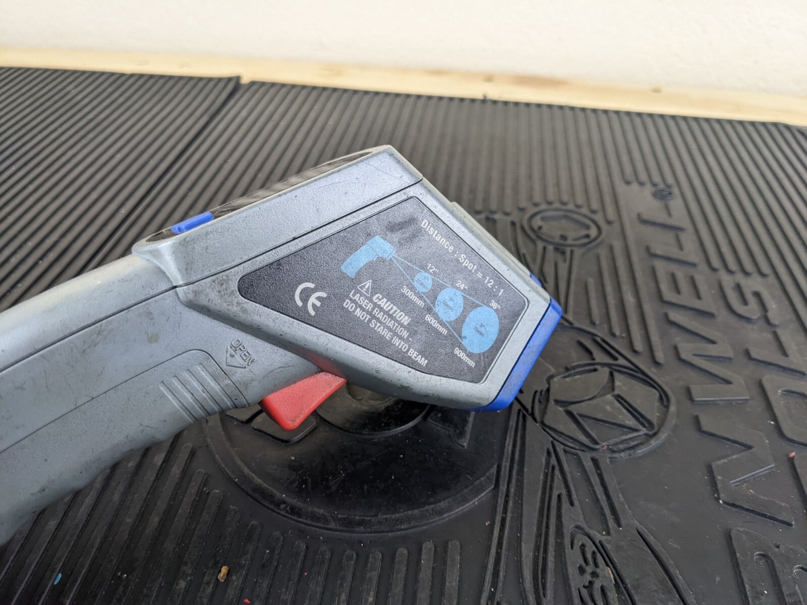 #at902 Cornwell Tools MCL52224 Infrared Thermometer with Target Laser