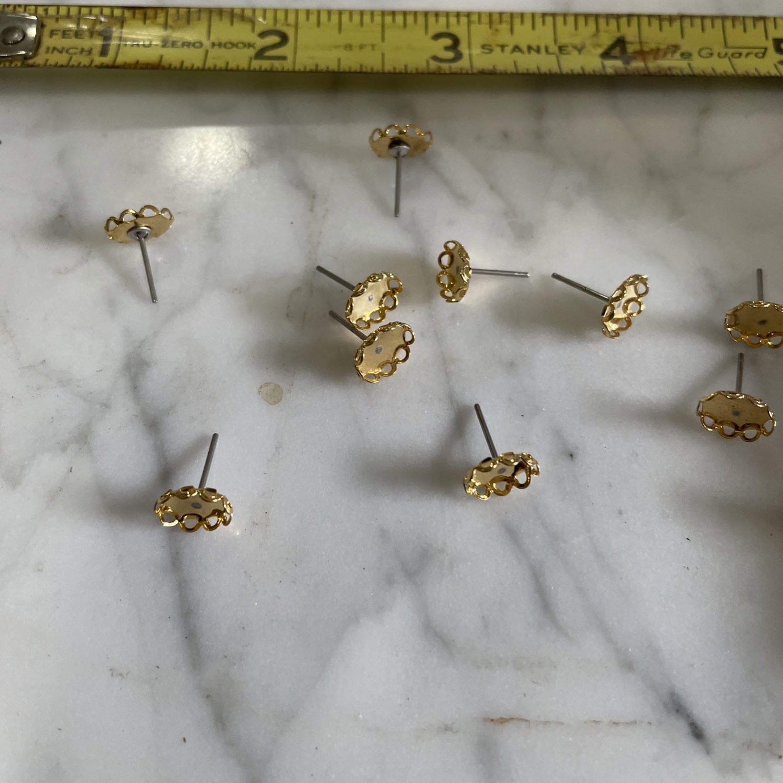 24 Pieces Vintage Gold Plated Scalloped 8x6mm Earring Settings