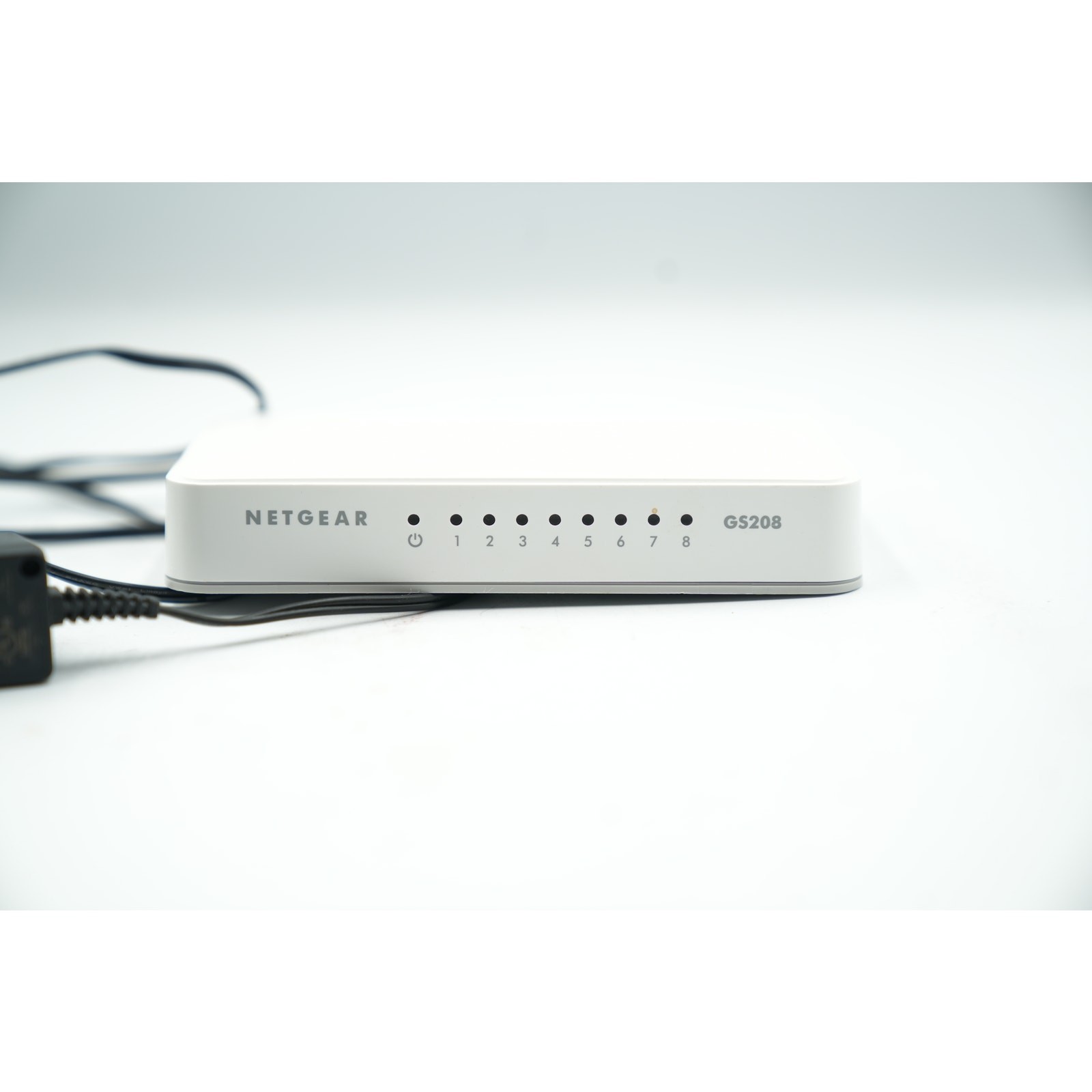 Netgear GS605v5 5-Port Gigabit Ethernet Switch White Desktop Network Hub Tested