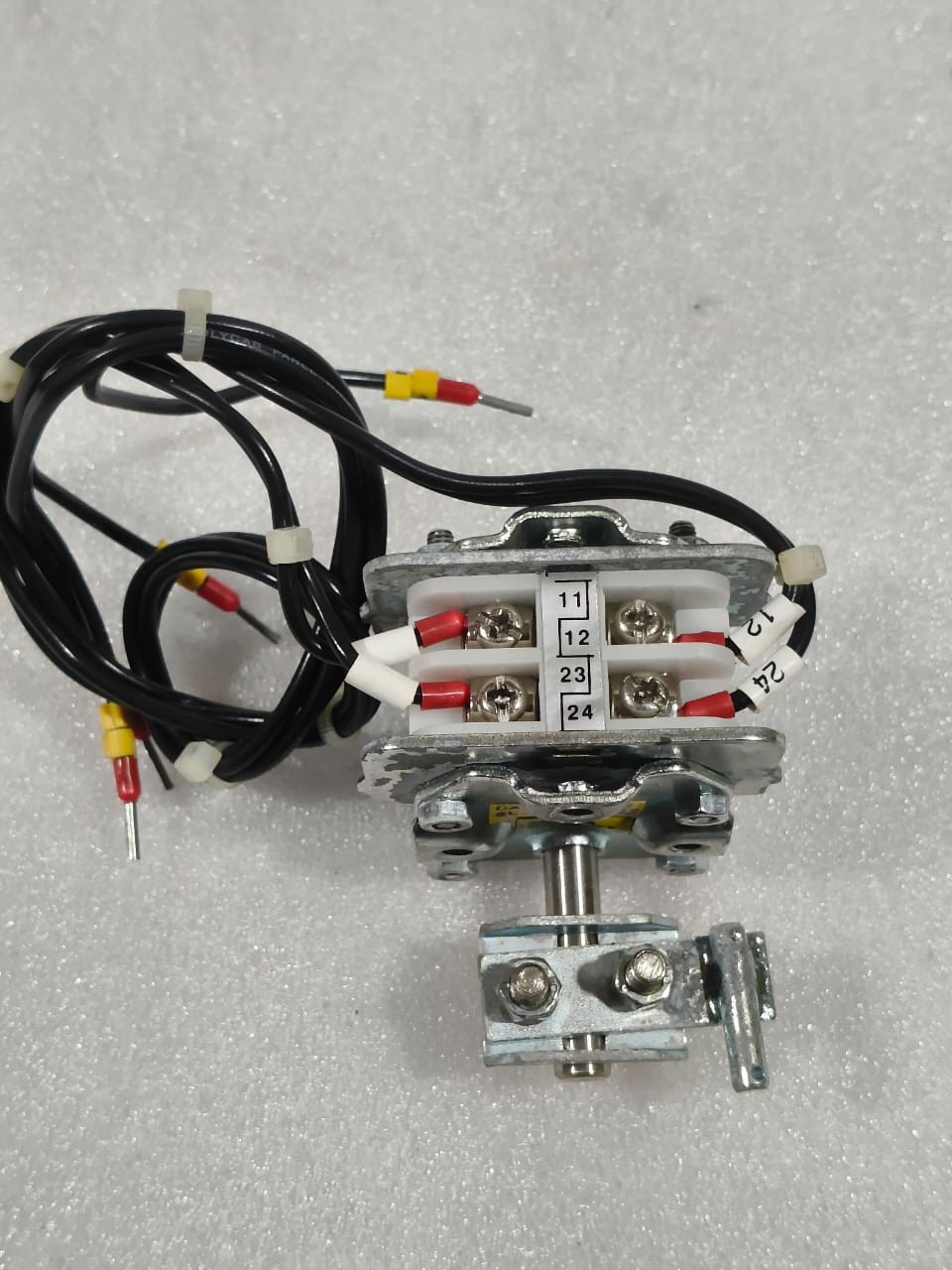 I-MAX AUXILIARY SWITCH COMPLETE FREE FAST