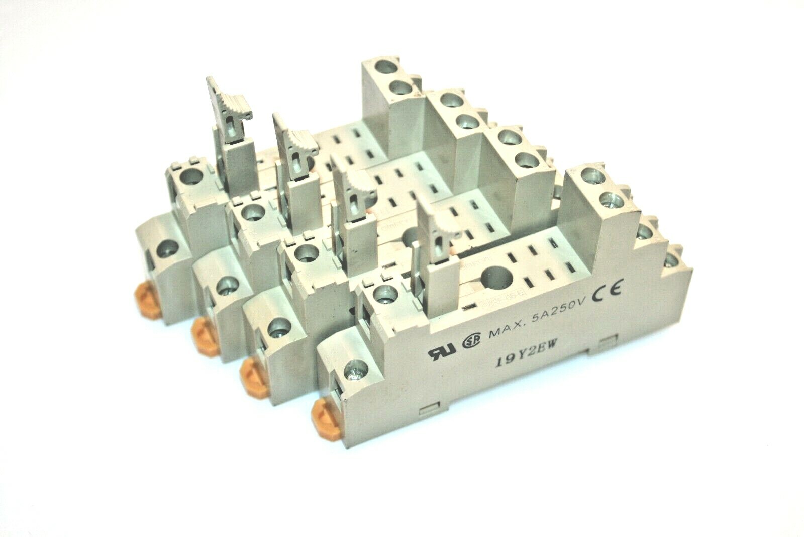 OMRON P2RF-06-E Relay Base