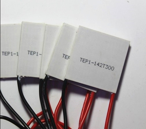 1PCS TEP1-142T300 40*40MM 300°C  temperature generator