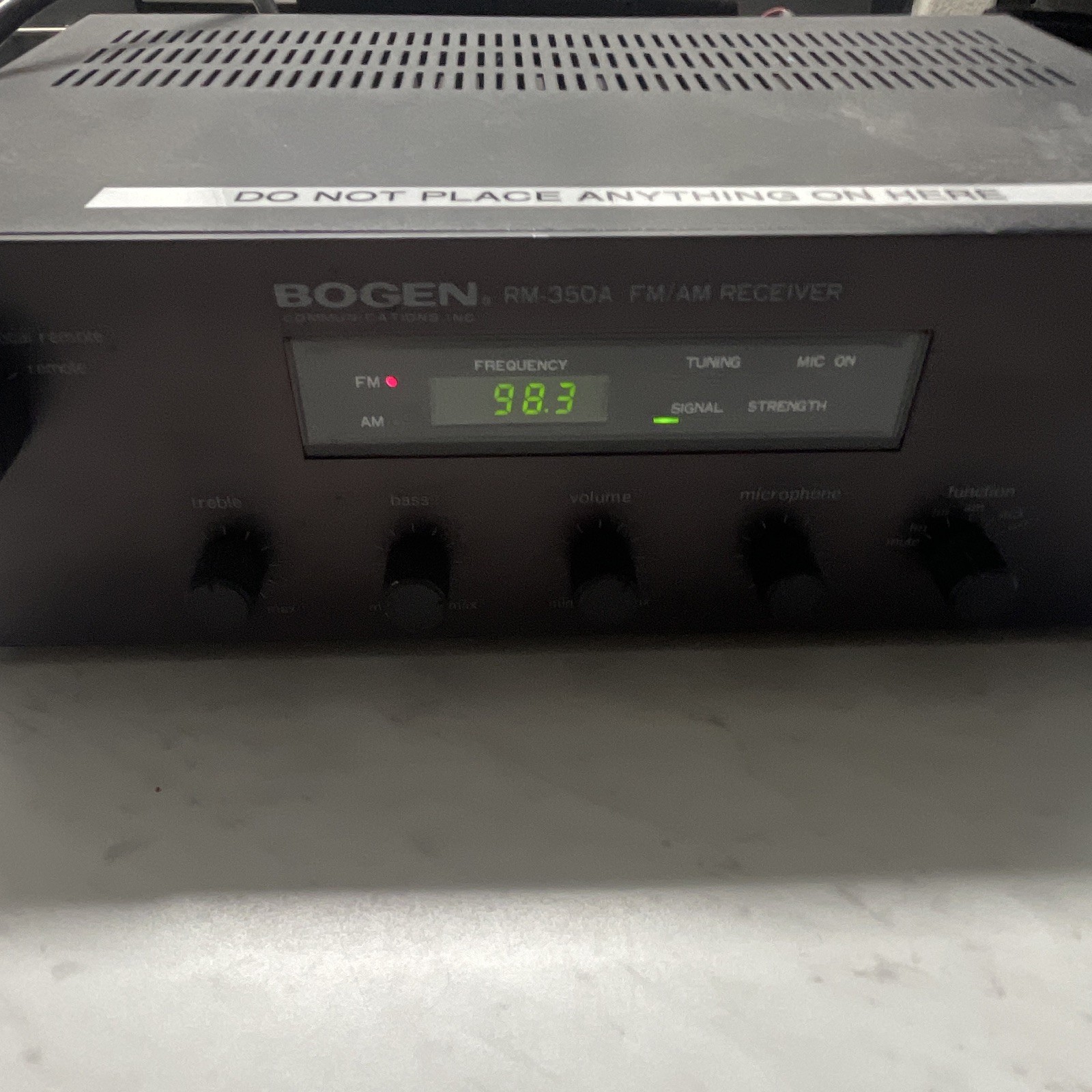 Bogen RM-350A AM/FM 25W 4-Channel Rack Mount Mixer Amplifier Black