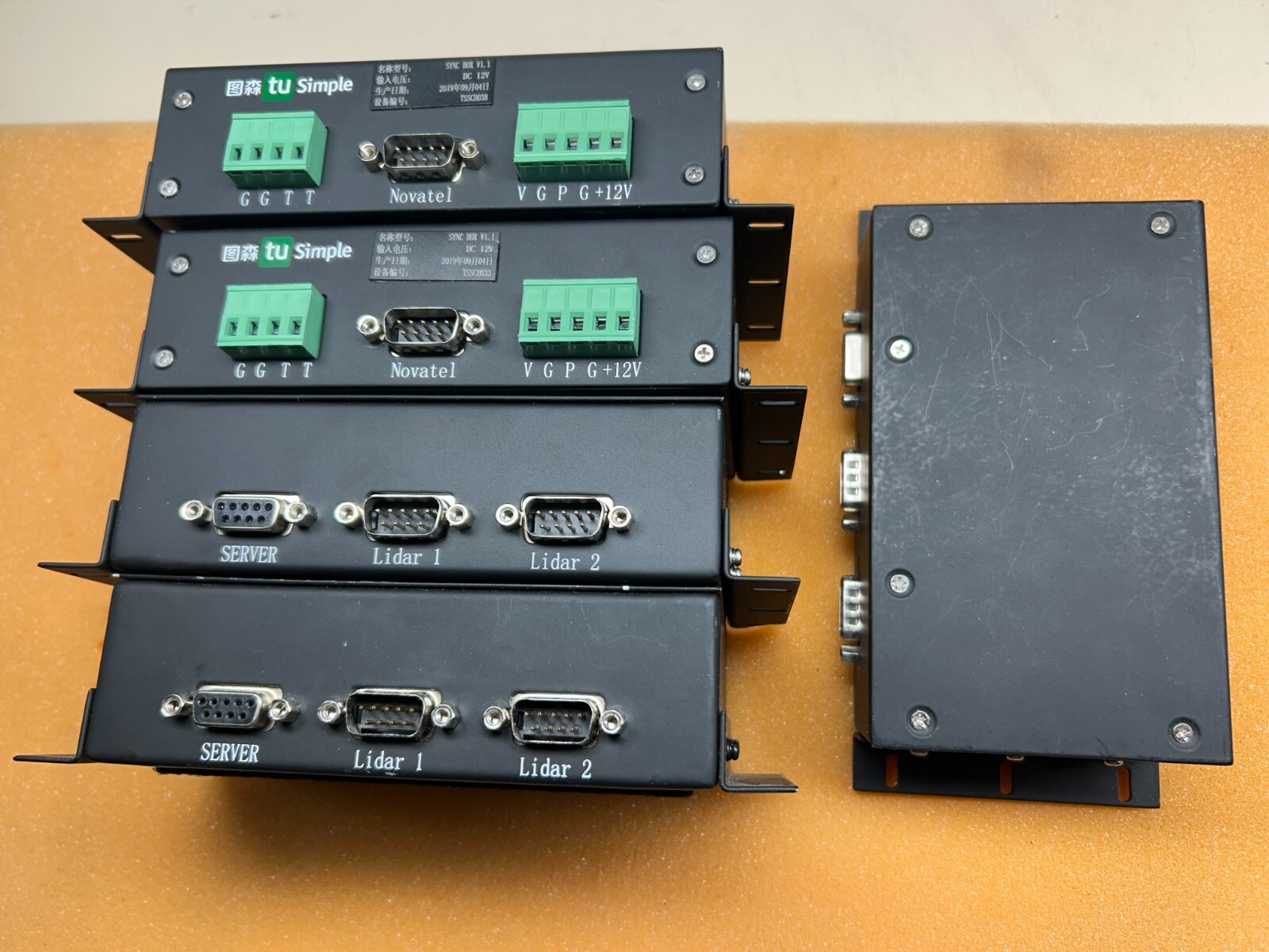 TuSimple Sync Box V1.1