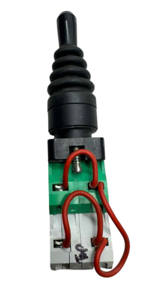 Automation Direct ECX3520 Momentary Toggle Switch 4-Position w/ECX1040 & ECX1041