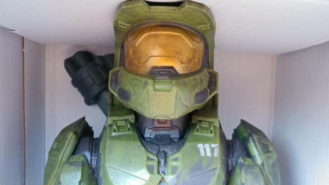 Halo Infinite Master Chief TARGET EXCLUSIVE Phone Controller Holder base lightup