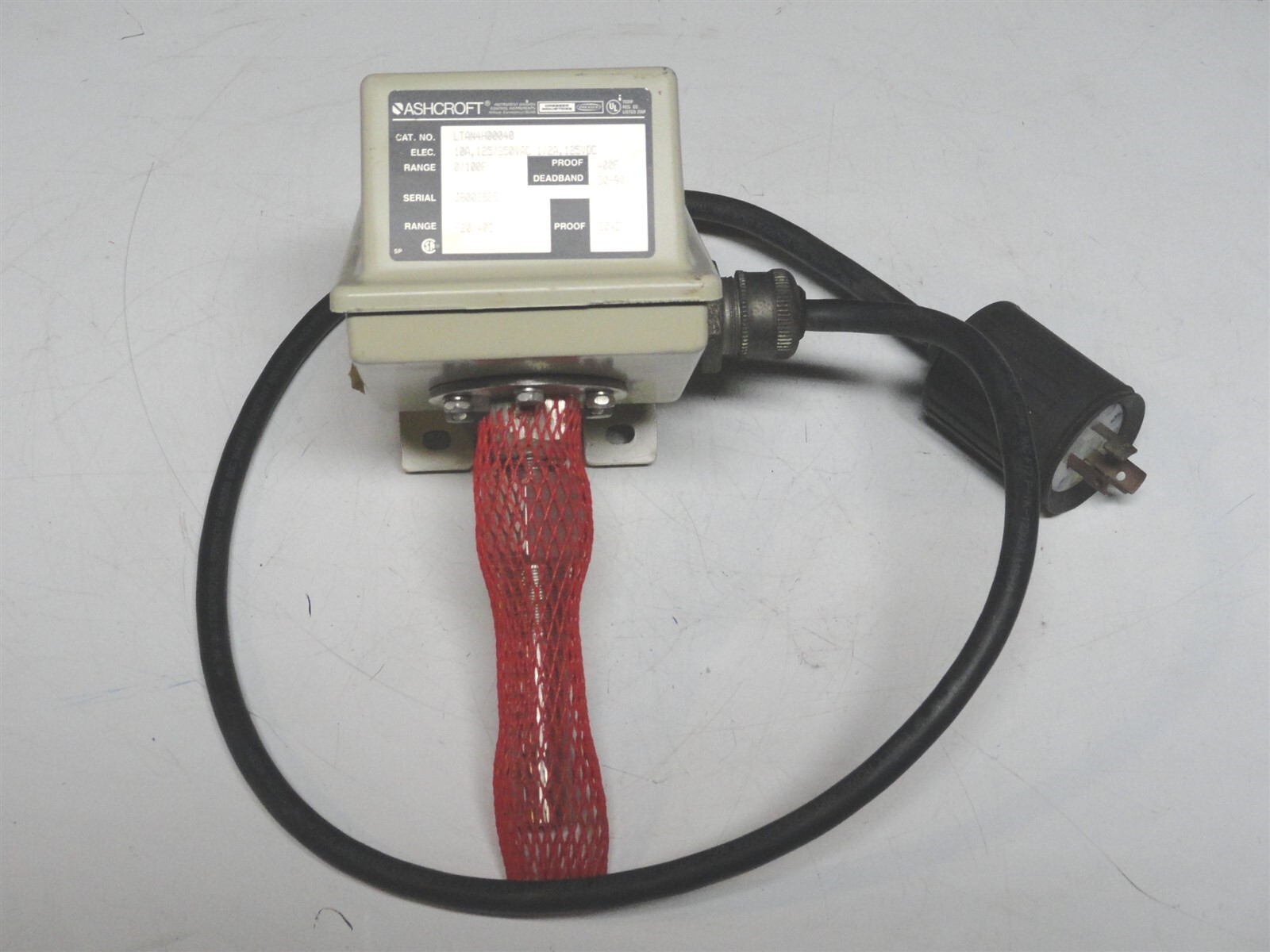 ASHCROFT ~ Explosion Proof Temperature Sensor ~ LTAN4H00040 ~ 10A ~ 0-100° f