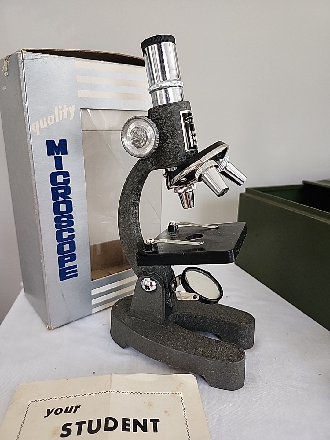 L👀K Vintage  Amcrest  Microscope With Slides Metal Case Japan
