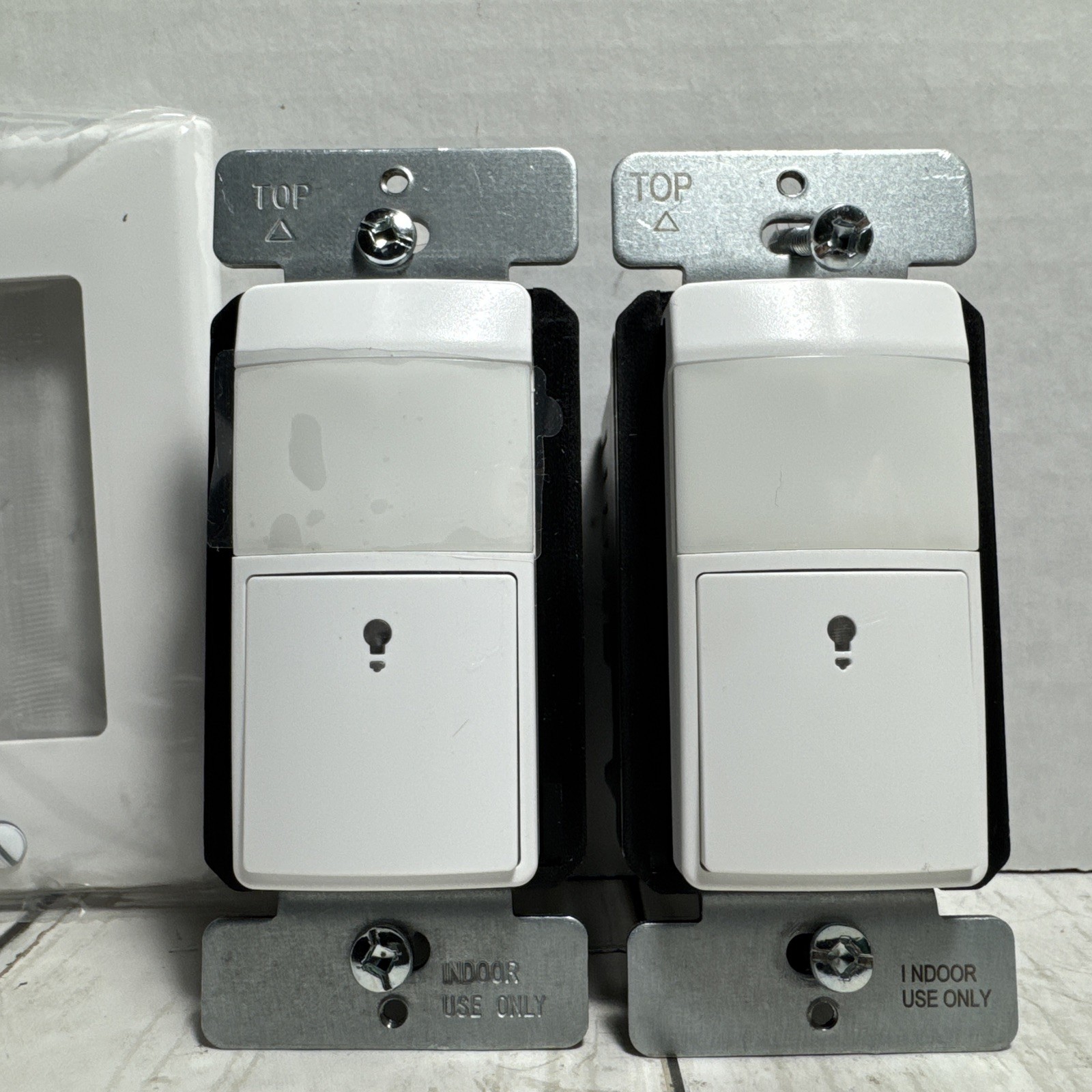 Occupancy/Vacancy Sensor Switch TD0S5-M-BK2P-FF TopGreener 2 Pack White