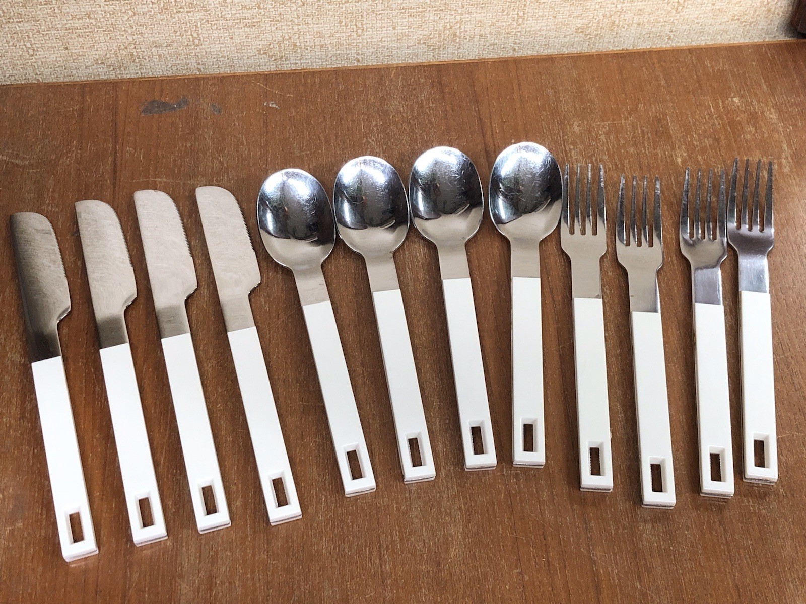 Annova Silverware Cutlery White Ivory Plastic Stainless Lot 12 Fork Spoon Knives