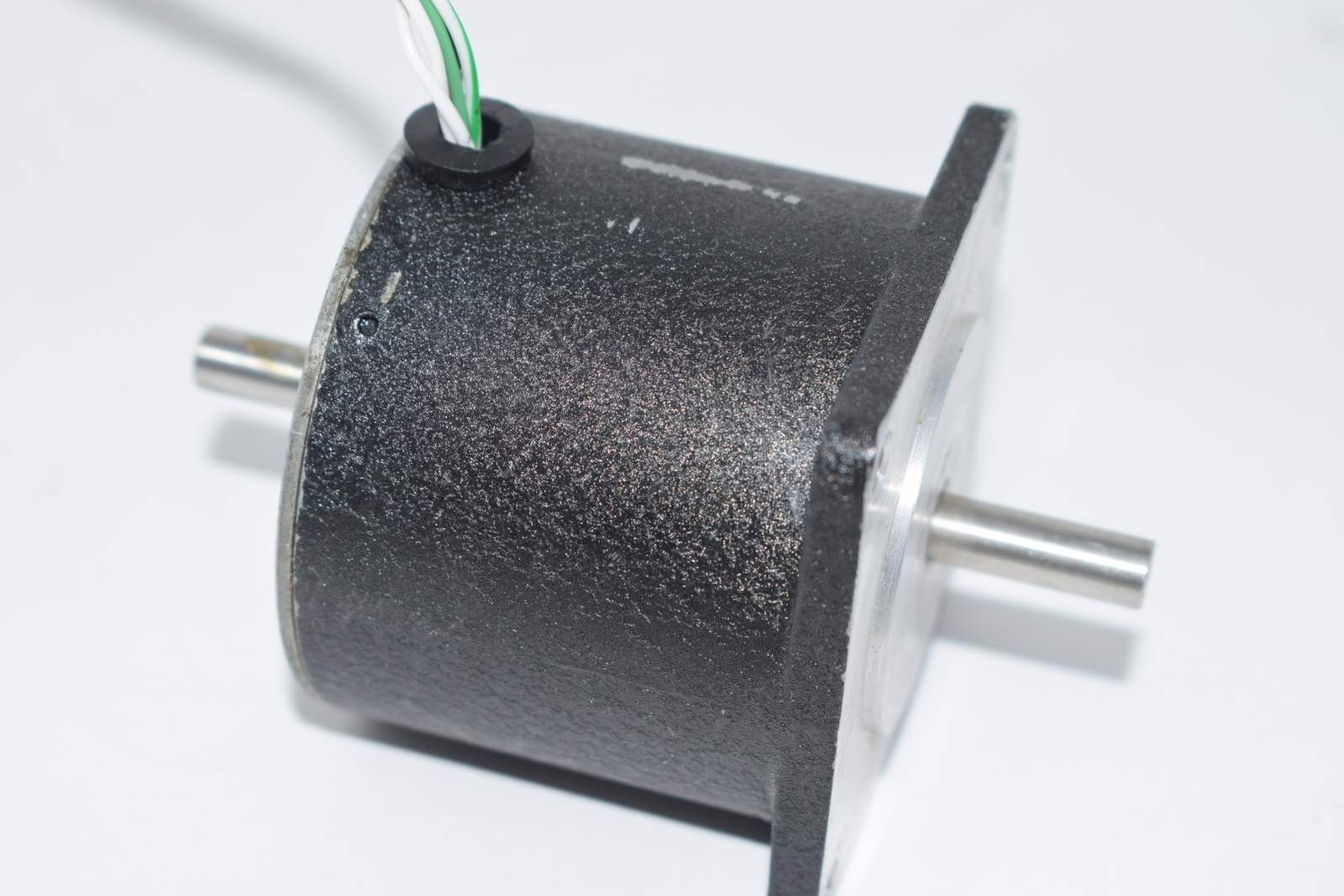 Rapidsyn 23D-6112J Stepper Motor 24VDC 1A