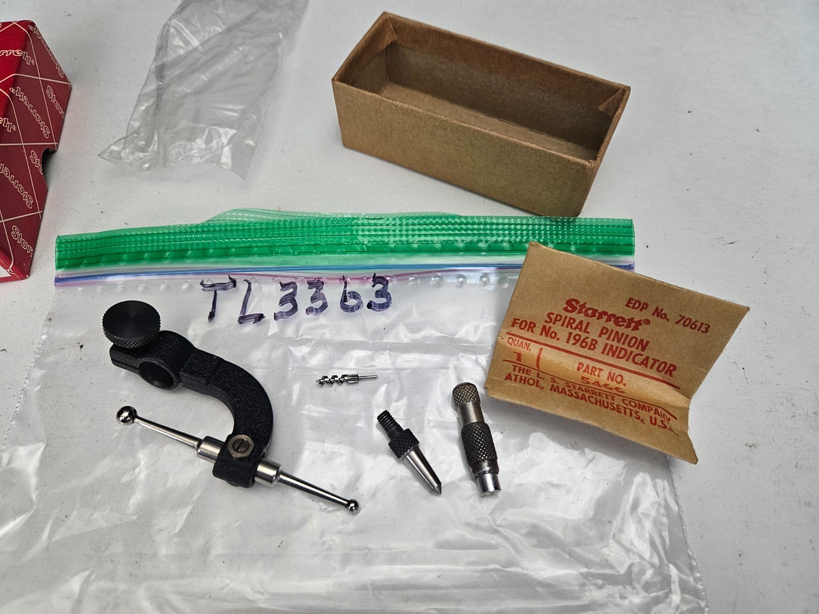STARRETT 3670A INDICATOR HOLE ATTACHMENT 3/8" RANGE 13/16" HOLE DEPTH W/BOX