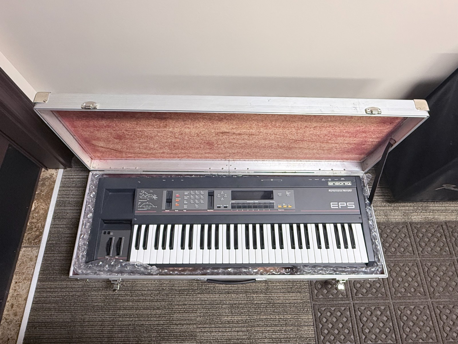 Ensoniq Performance Sampler EPS w/ Hard Case – Vintage Workstation – Used
