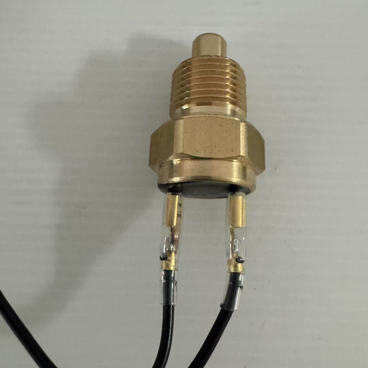 1PCS NEW FIT FOR Air compressor temperature switch 2653328399 Temperature Sensor