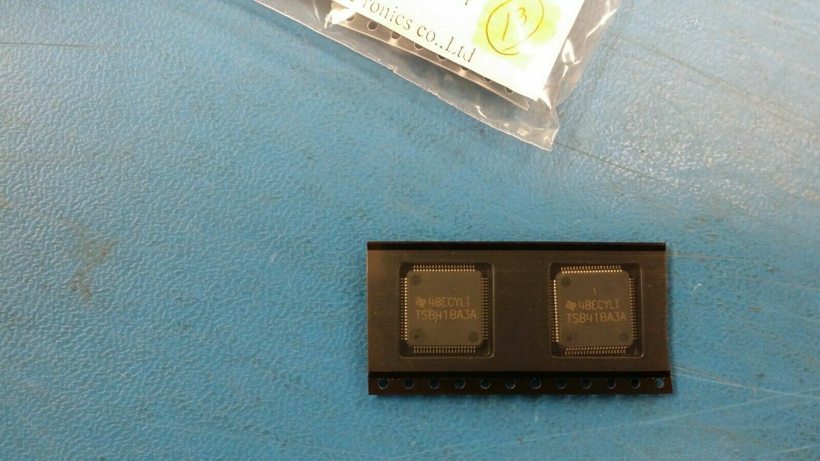 (1 PC) TSB41BA3APFP TI Transceiver 1TX 1RX 80-Pin HTQFP EP