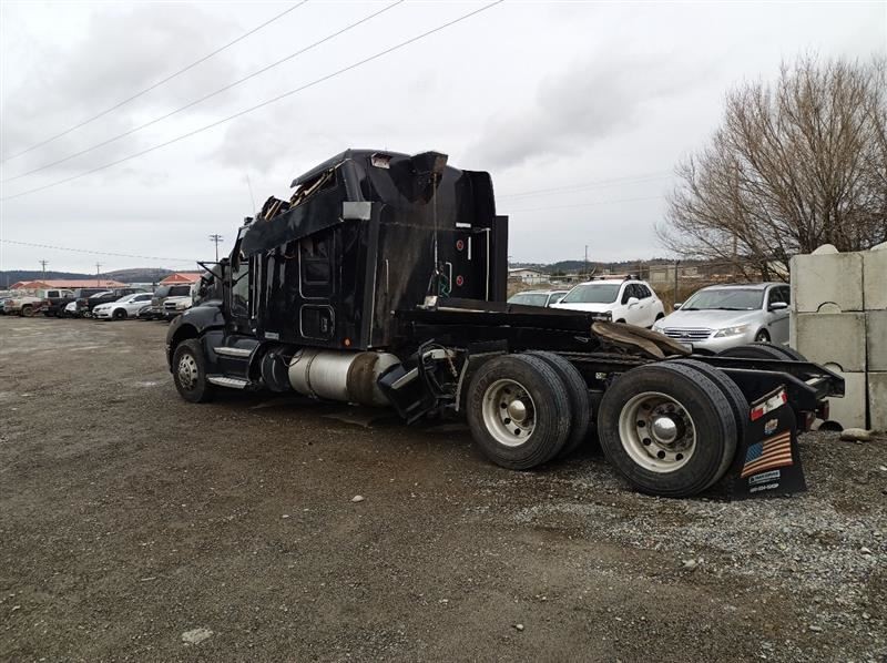 2016 Kenworth T660 Right Lower Sleeper Fairing, 16x58 (9728568