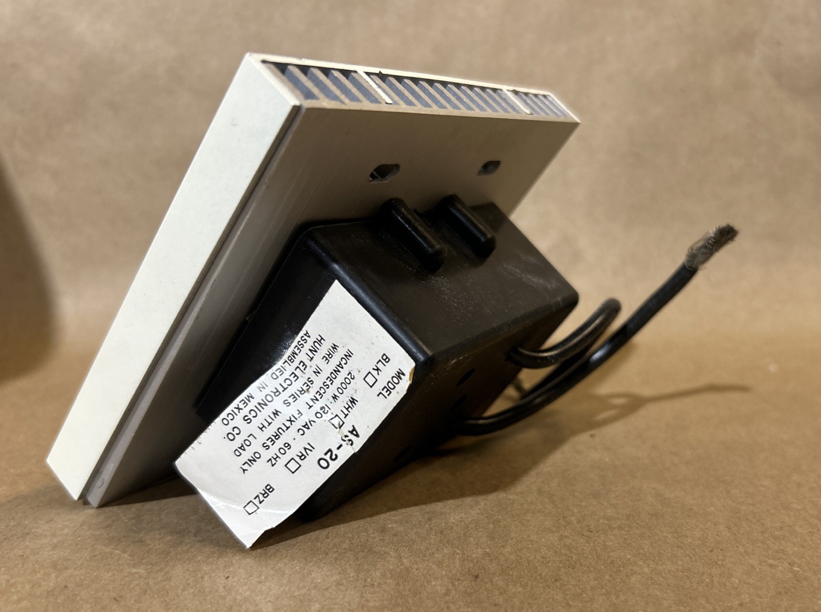 Hunt Electrics AS-20 Electrical Light Dimmer