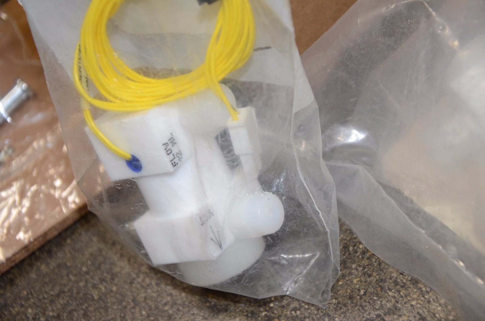 CTE Chem-Tech B957-12F Flow Switch New Open Box AMAT