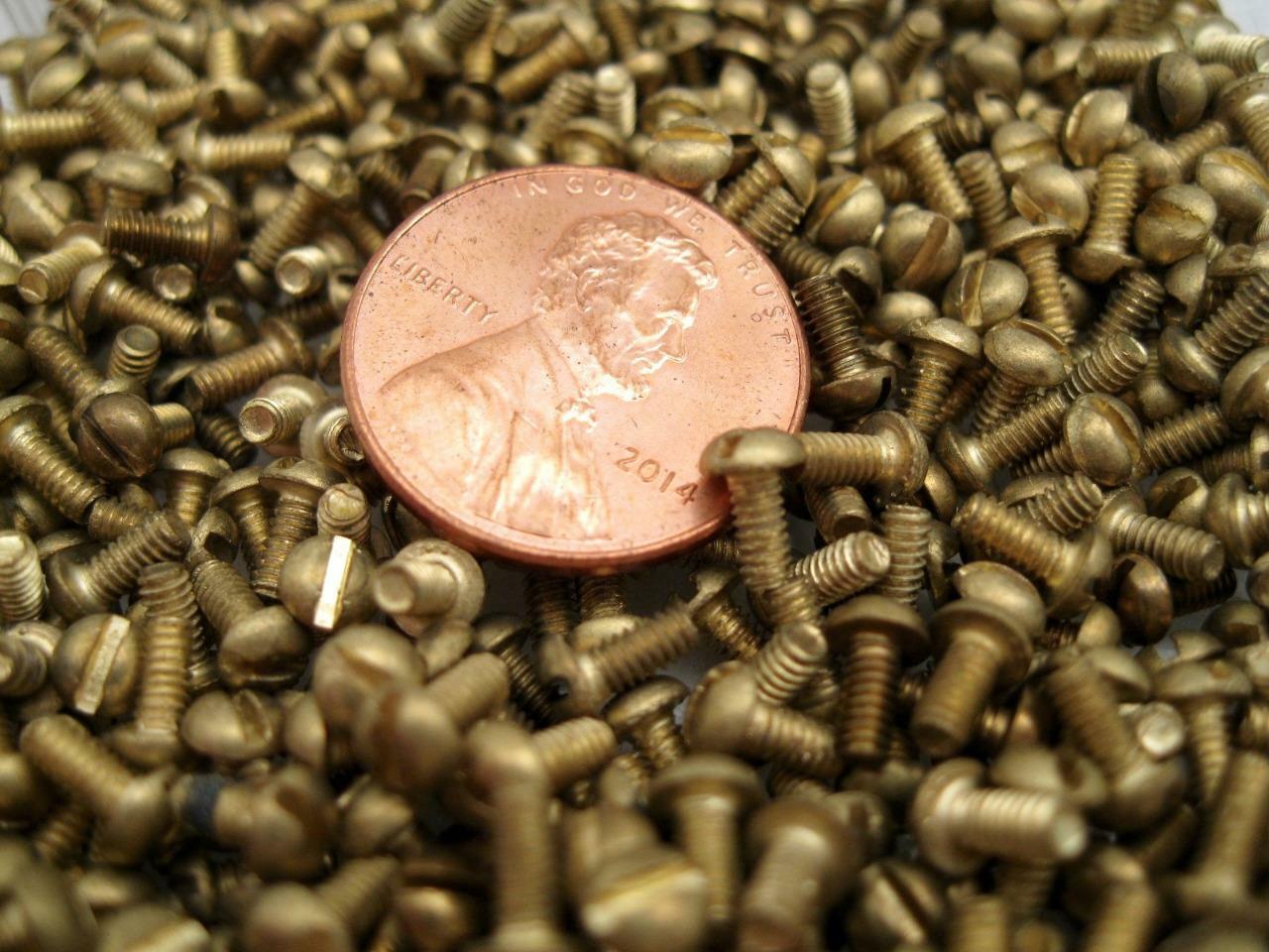 Lot of 24 2-56 x 3/16 Round Head Brass Screws Slot Head NOS