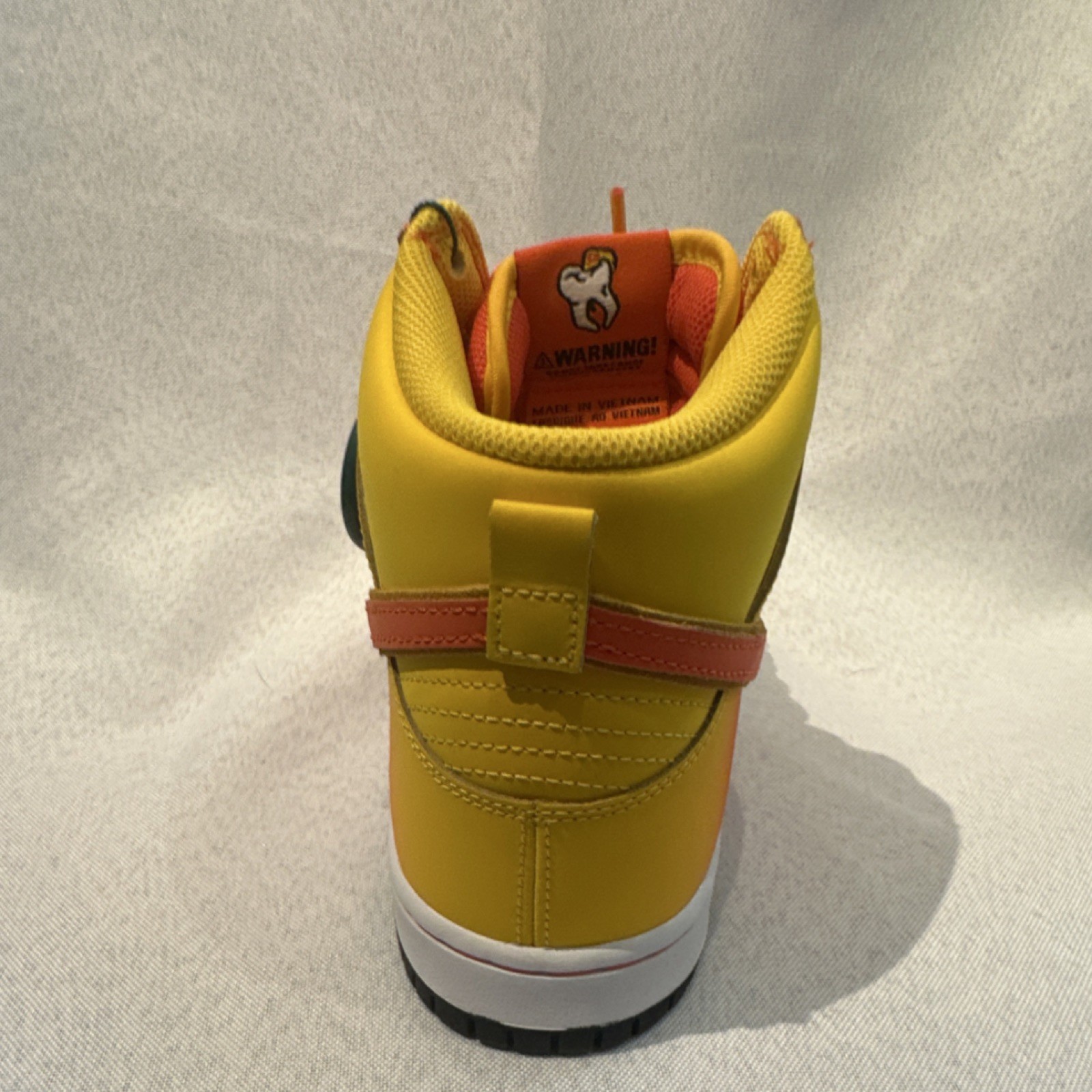 Nike SB Dunk High Pro Orange Candy Corn Skateboarding Shoes US Size 10
