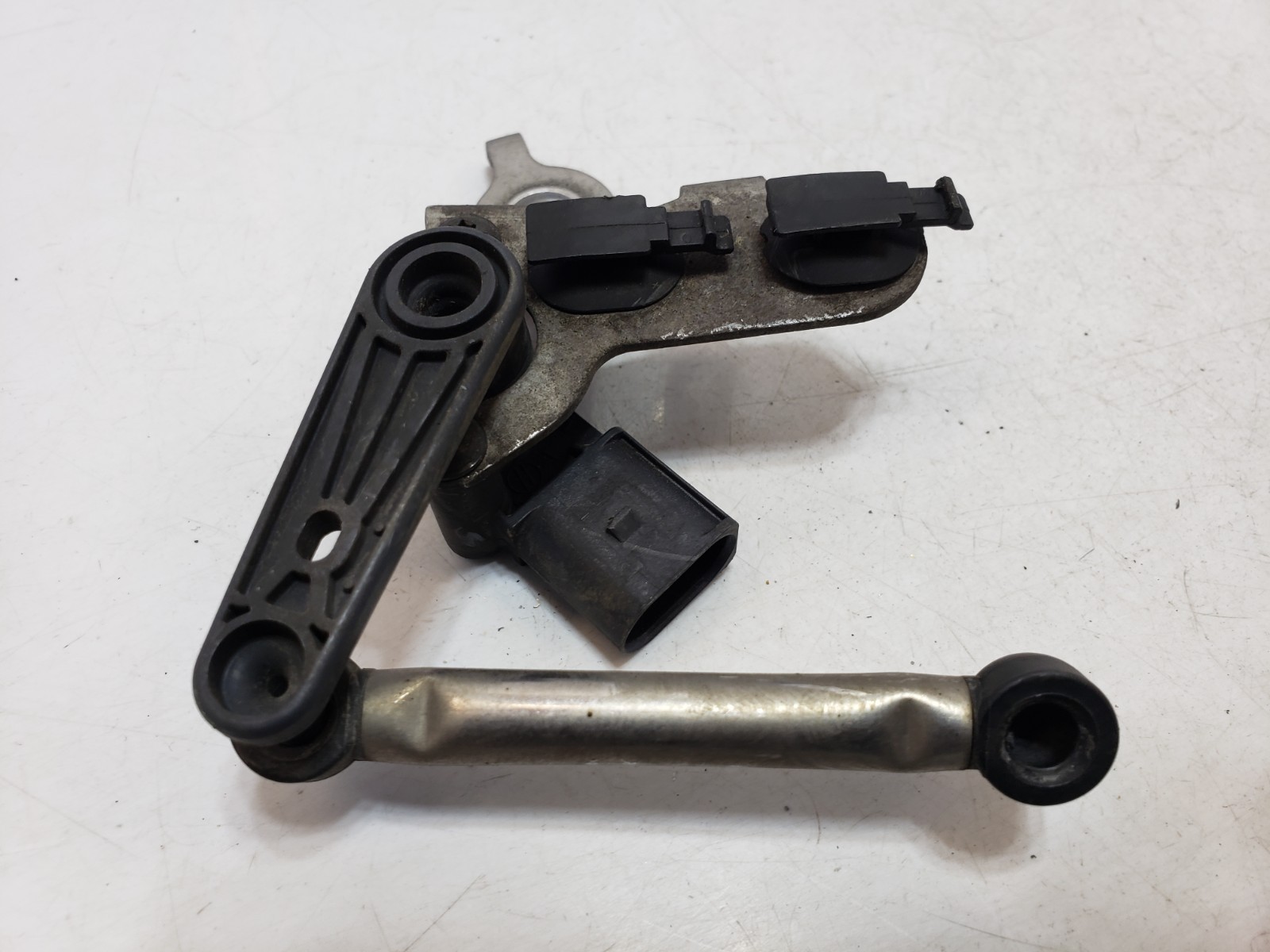 ✅ 17-23 OEM Porsche Panamera 4S 971 Front Left Driver Height Level Module