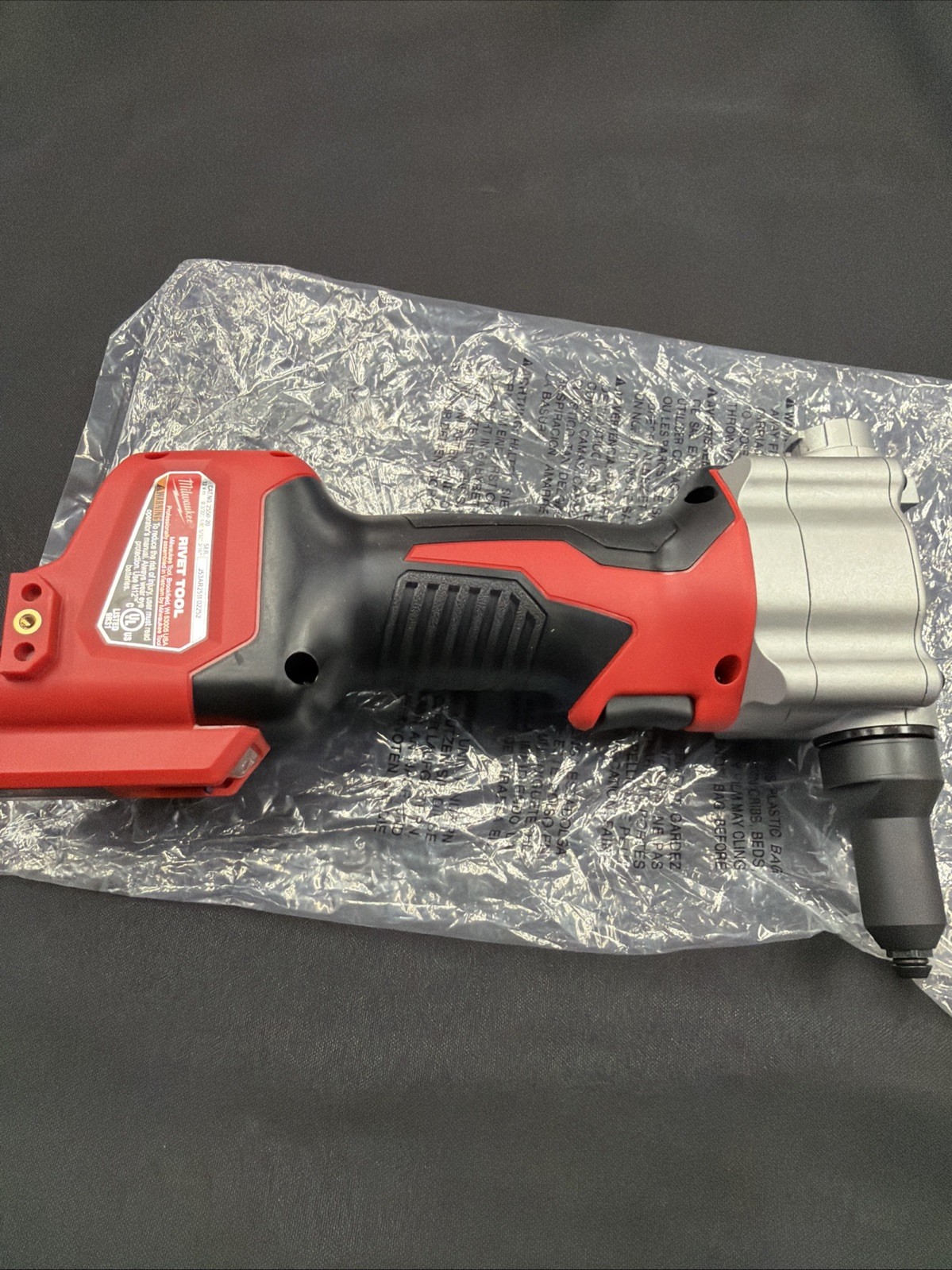 Milwaukee M12 2550-20 Rivet