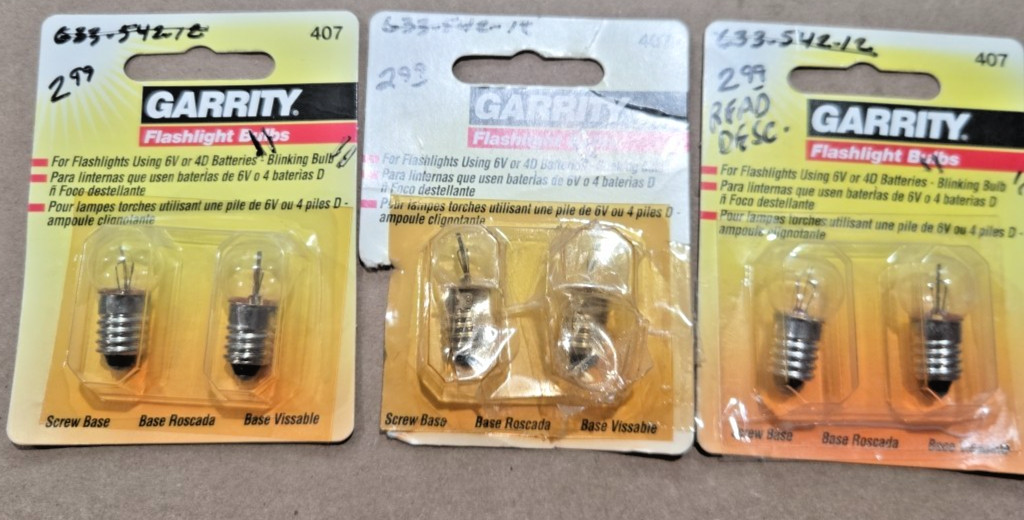 Garrity Flashlight Bulbs  LOT OF 3  407