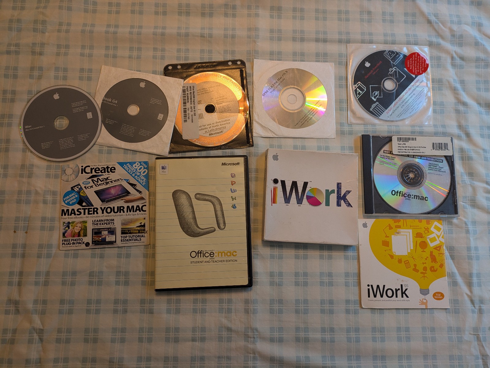 Lot (10) Apple Software CD iWork 2009 2005 Office 2008 2001 Mac OS X Install +