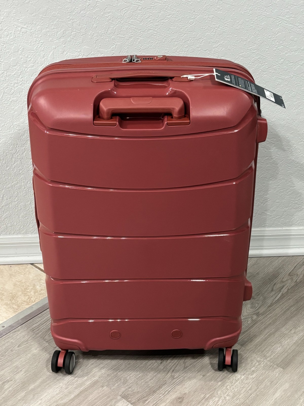 Samsonite Outline Pro Medium Spinner Suitcase Color: Mars Red