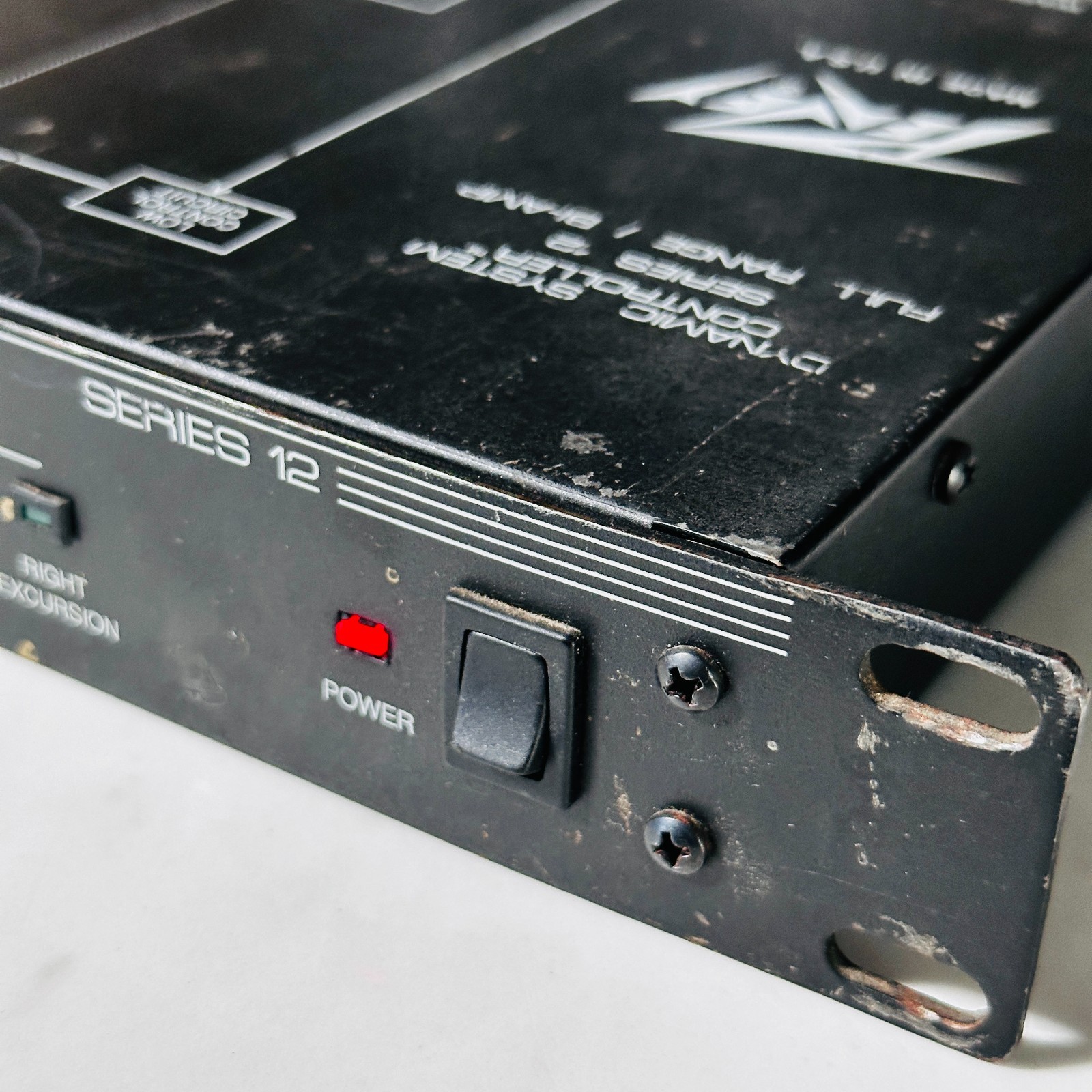 Peavey Dynamic System Controller Full Range / Bi-Amp Series 12