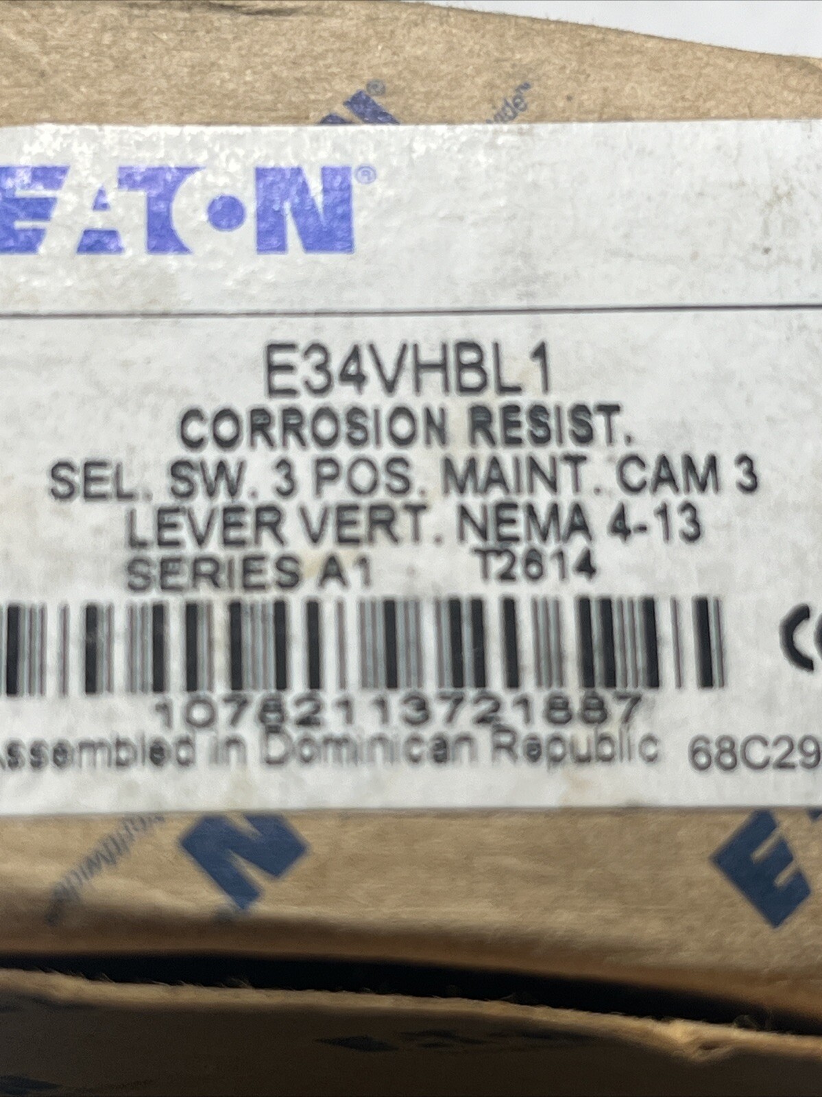Eaton / Cutler Hammer ~ E34VHBL1 Black Lever 3 Position Maint. Selector Switch