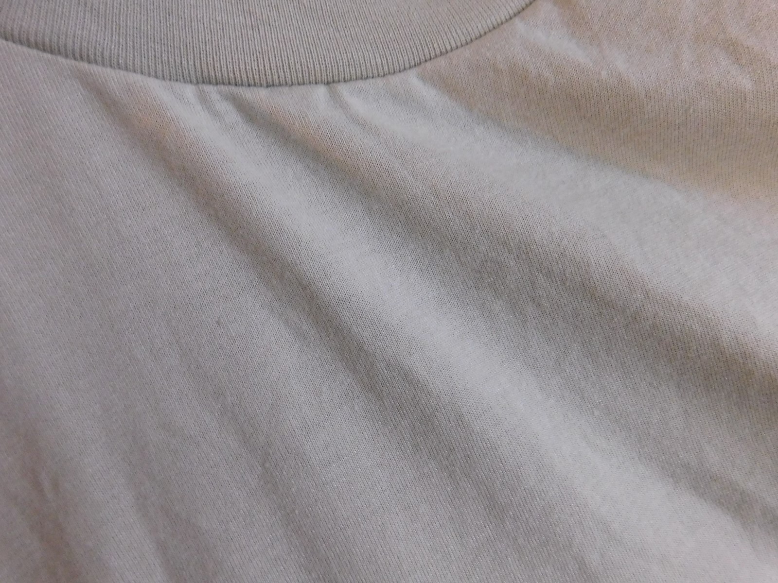 US MILITARY SAND CREWNECK SHORT SLEEVE SHIRT SIZE MEDIUM