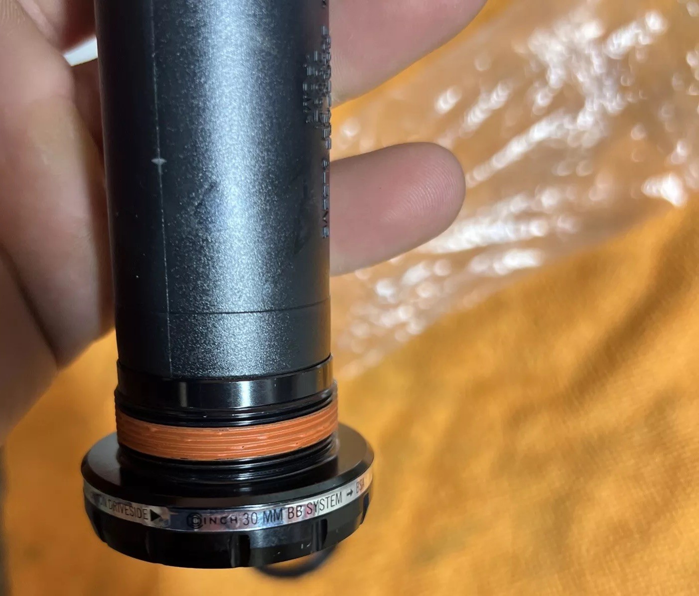RaceFace 30mm CINCH Bottom Bracket BB BSA 100mm Shell Spindle External Seal