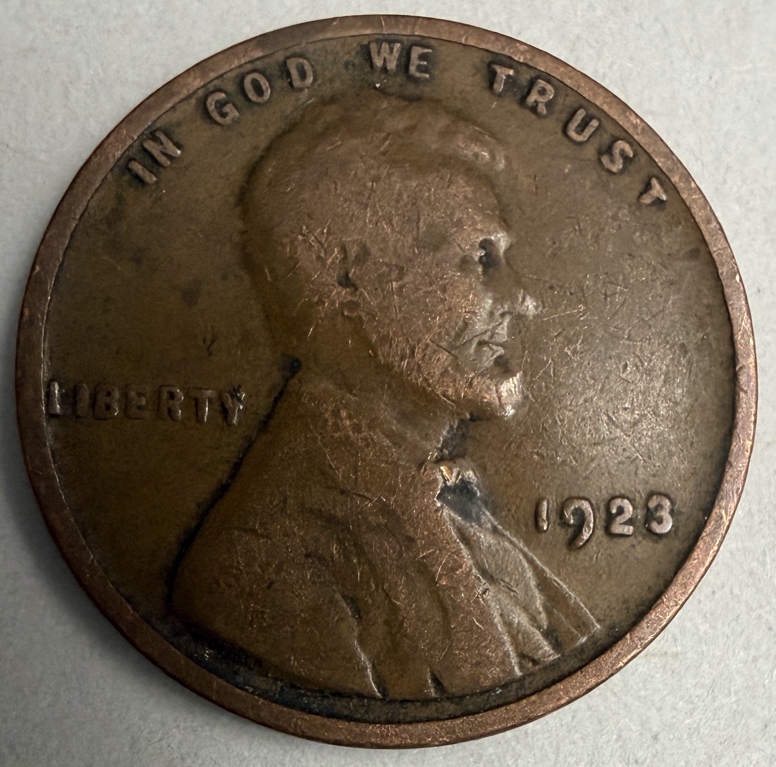 1923 Lincoln Wheat Penny Strike Thru Y LibertyEar Error & Crack Thru Face (#503)