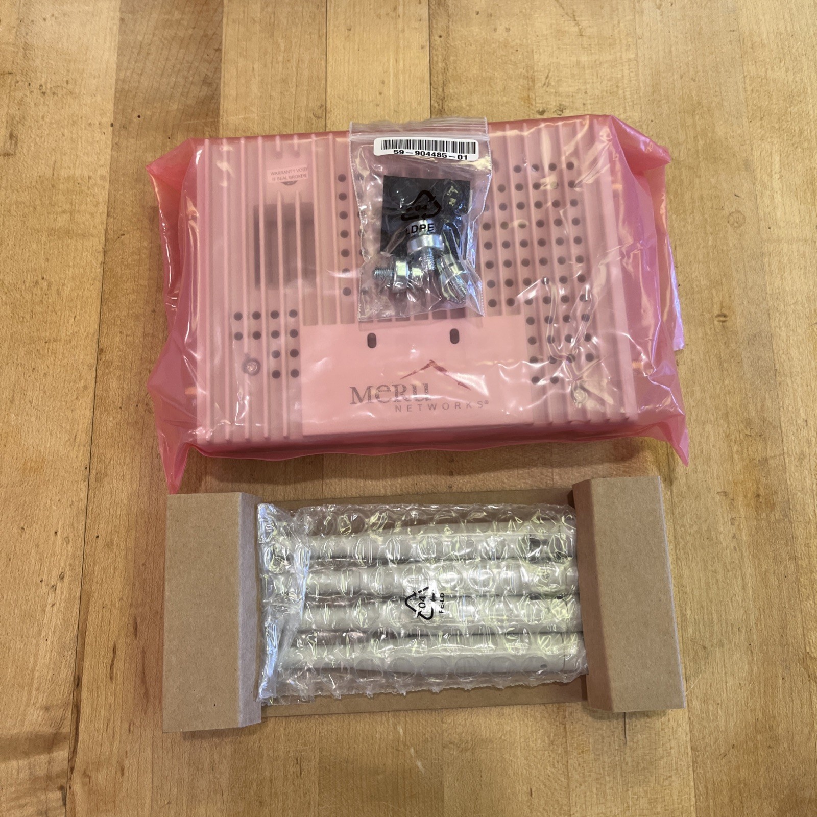 MERU Networks AP1020E Dual-stream 802.11n Wireless Access Point - No Power Cord