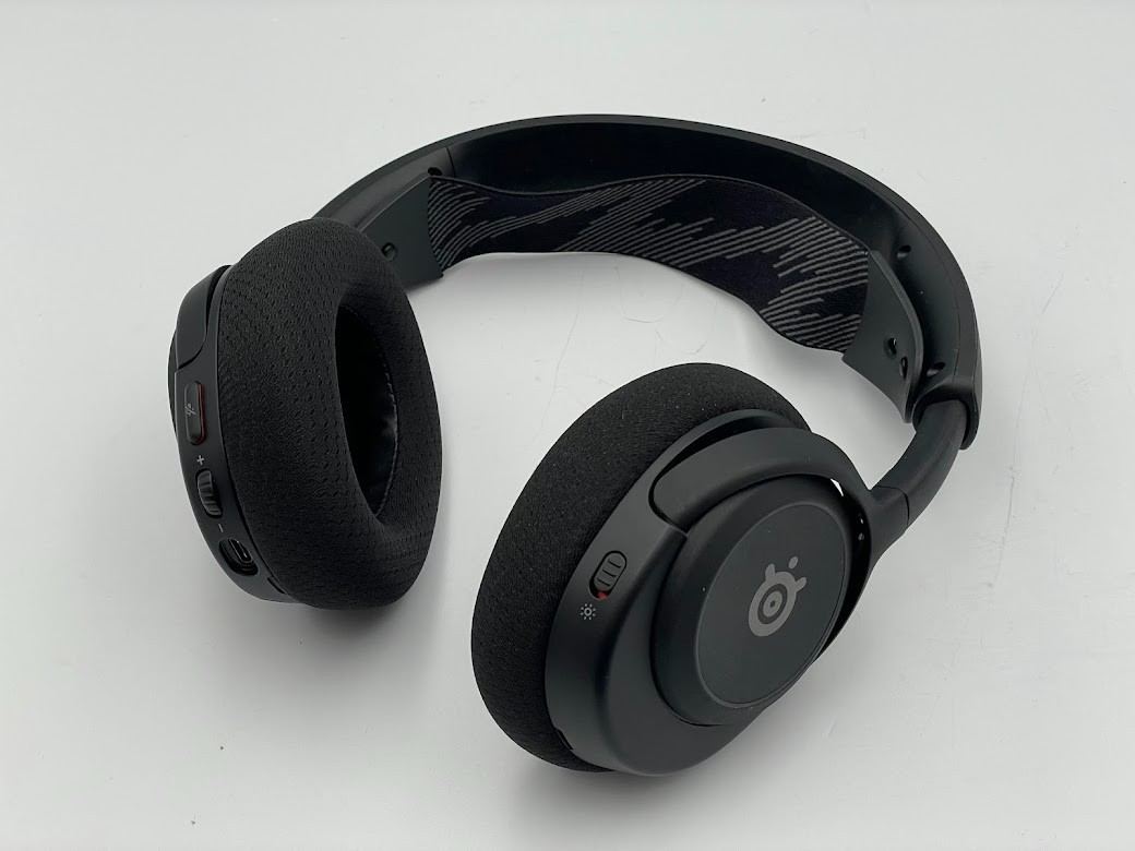 SteelSeries Arctis Nova 3 Multi-System Gaming Headset