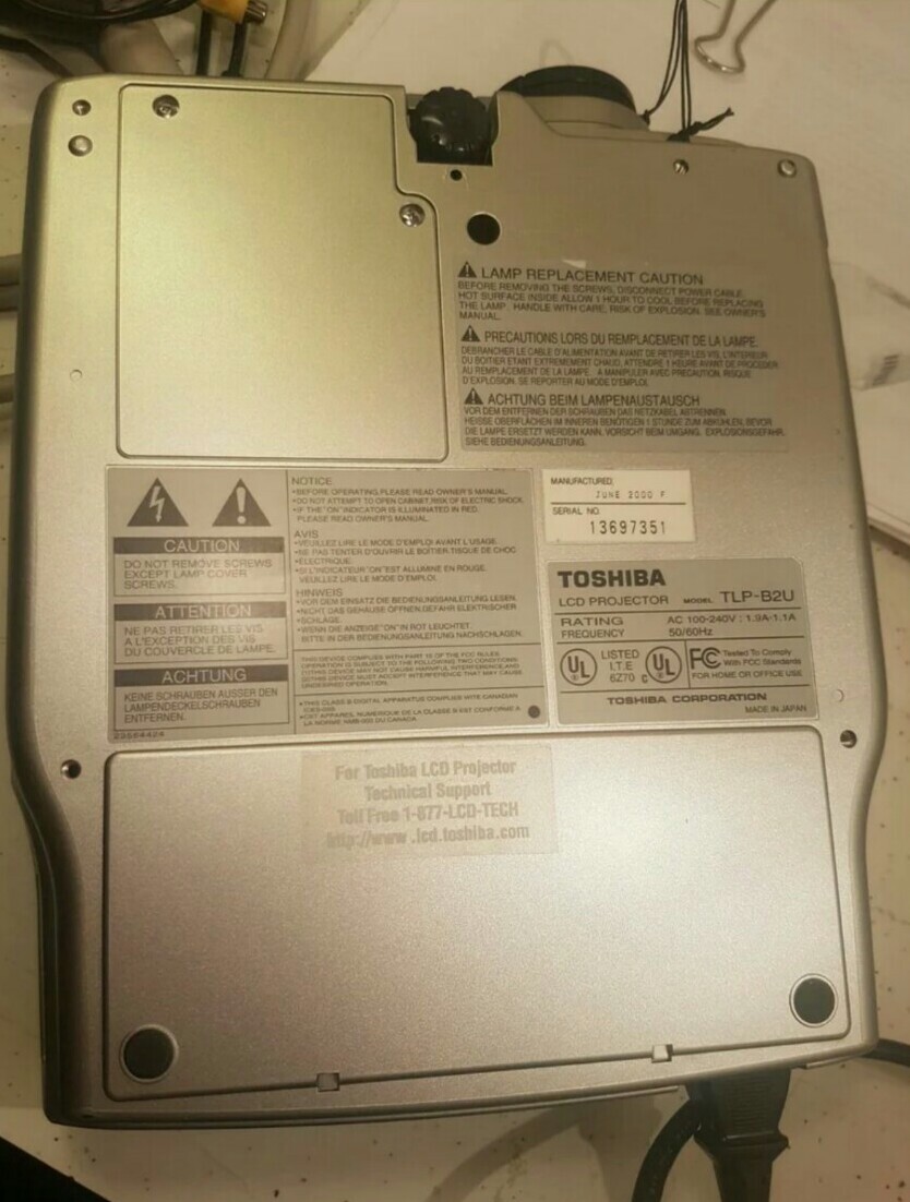 Toshiba 3LCD Data Projector TLP-B2U