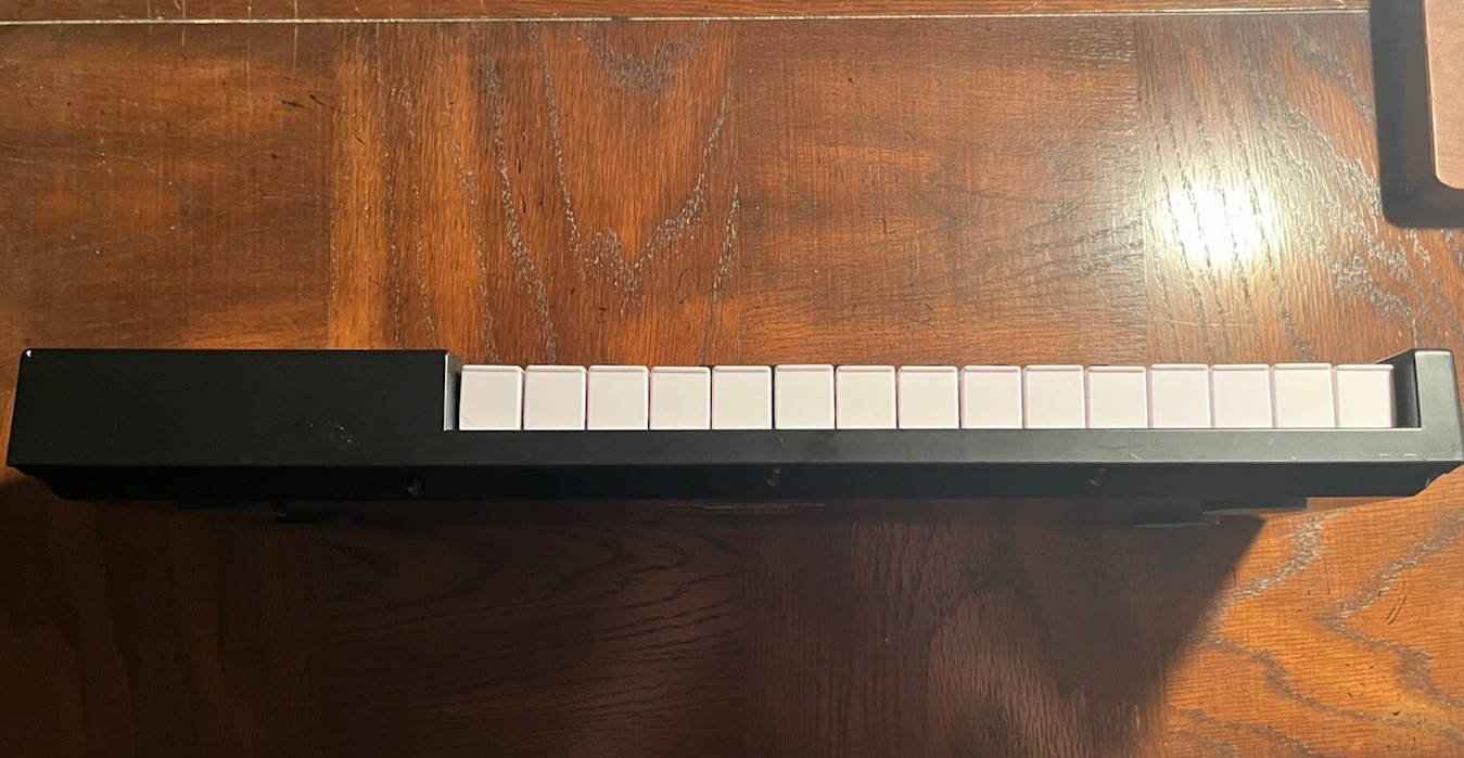 Alesis V25 MIDI Keyboard Controller 25-Key WORKING BUT DOESNT COME WITH CABLE
