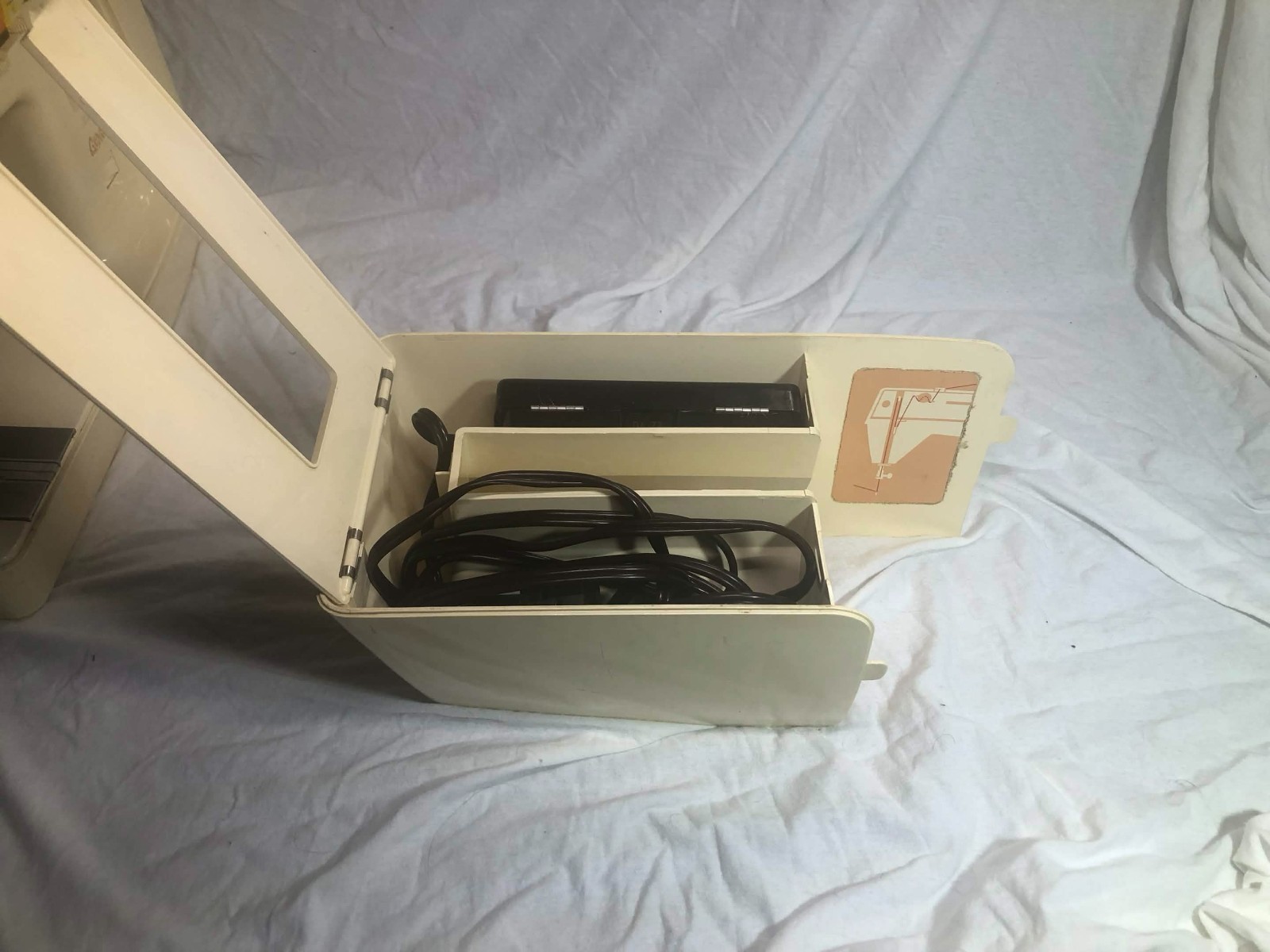 singer genie sewing machine 353 READ DESC