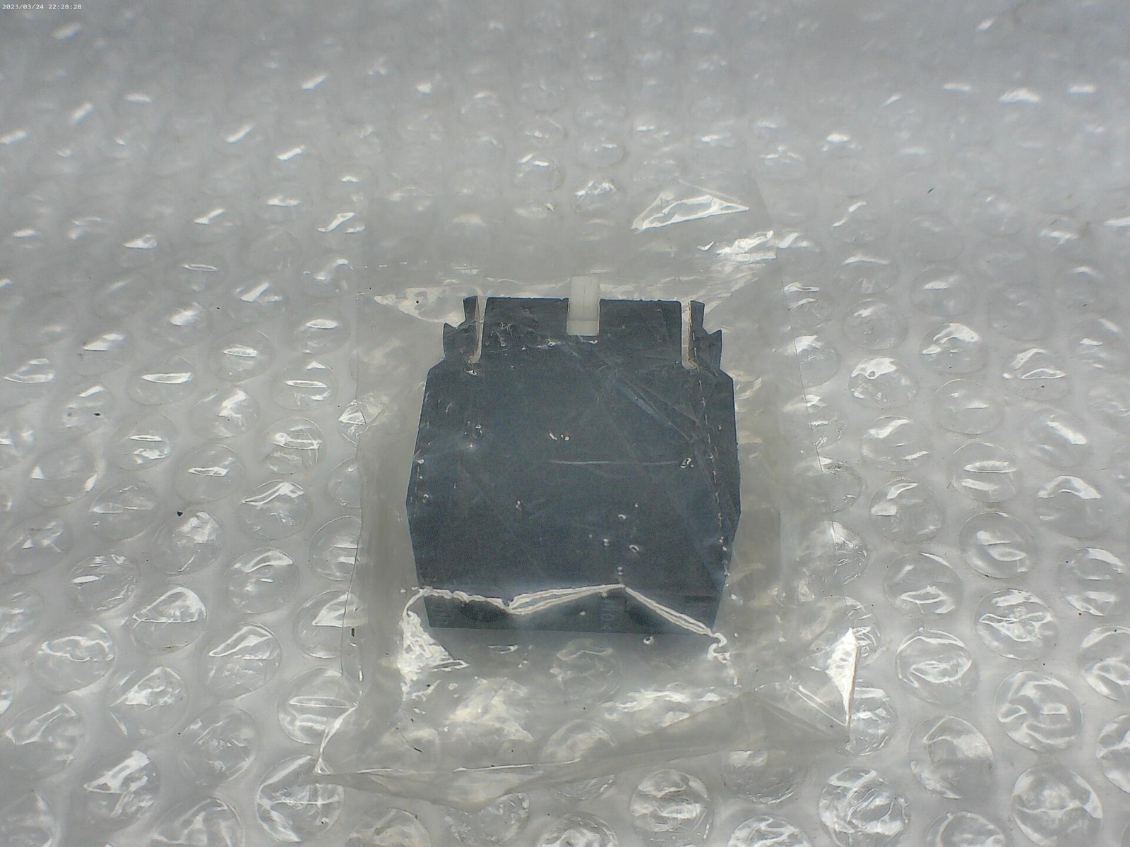 CUTLER HAMMER E22B11 SER.A1 CONTACT BLOCK NSNP