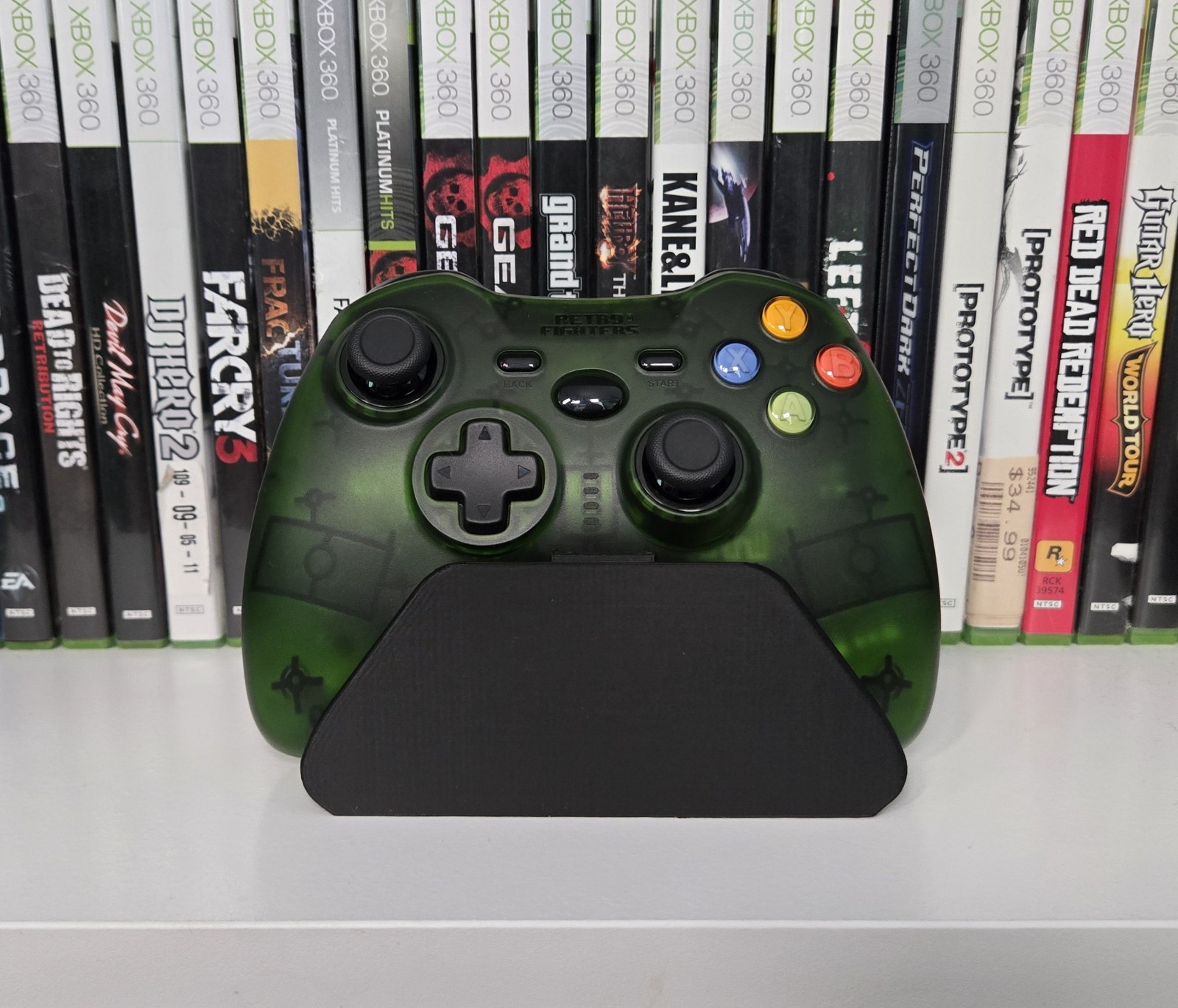 Retro Fighters Hunter 360 Xbox Controller Stand (3d printed)