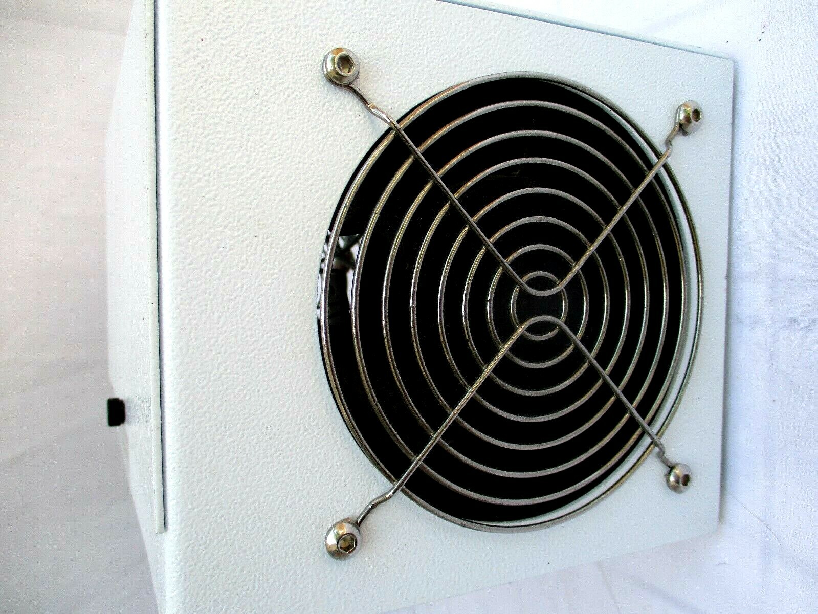 FIBER OPTIC LIGHT SOURCE..MODEL #LSIN-072-2..ILLUMINATOR