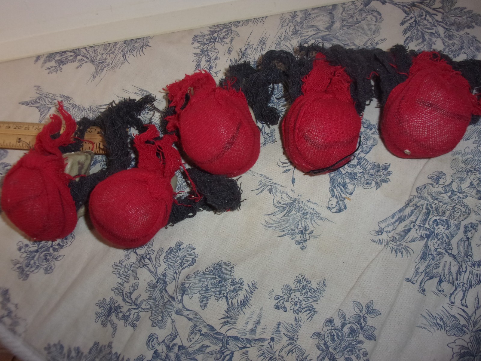 Set of 5 Different PIrate Skeleton Heads