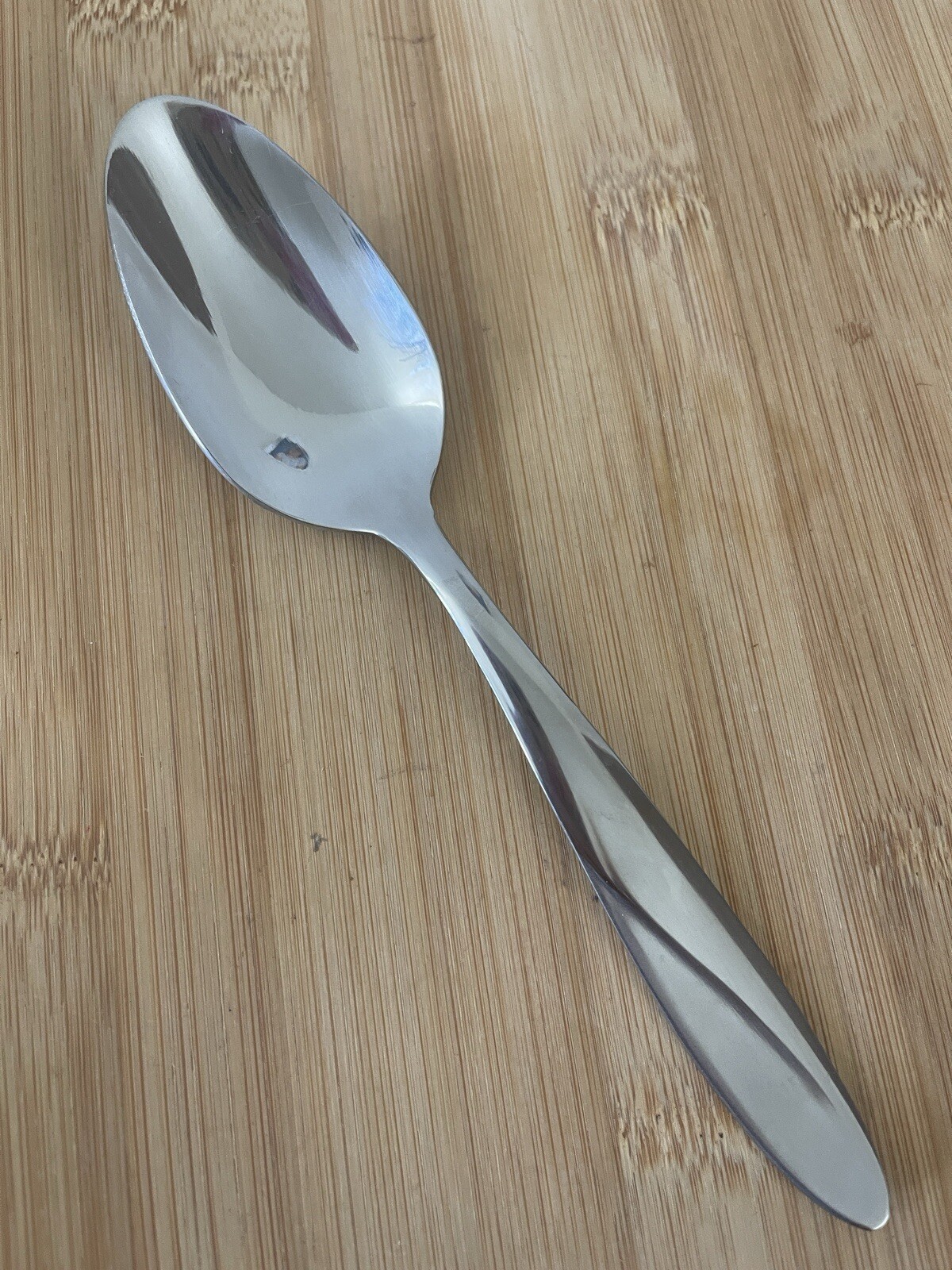 Oneida SIMMER Frost Glossy Handle Stainless PLACE SOUP SPOON 7 1/8” NEW!