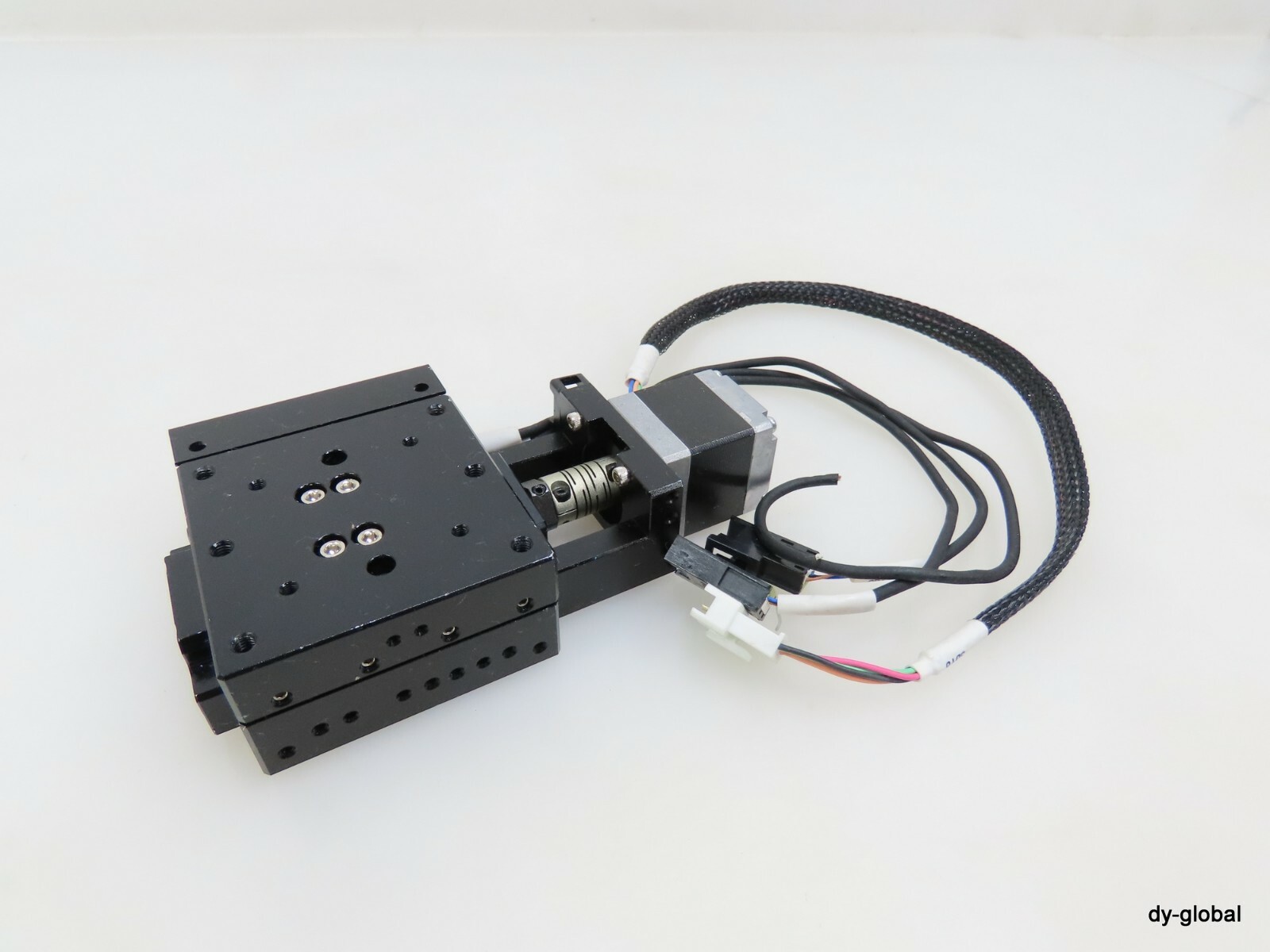 MOTORIZED STAGE 60x62x30.5 +/-8mm stroke W/ VEXTA PK523HPA MOTOR MRS-I-65=1E34