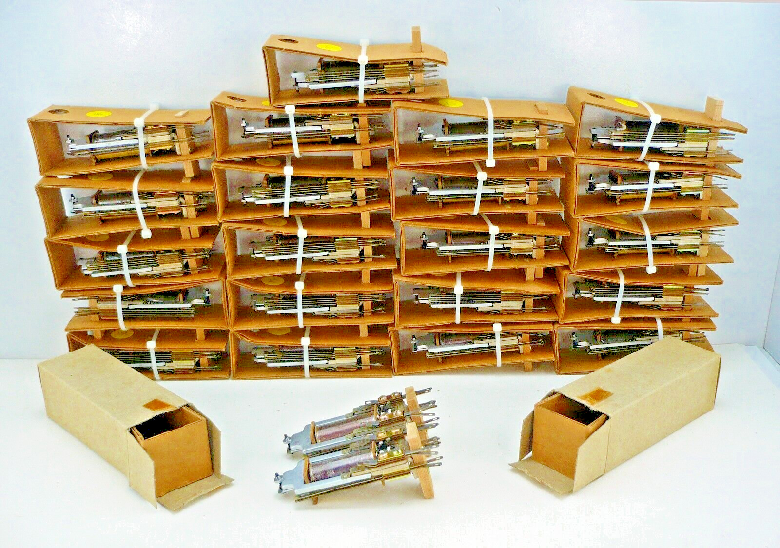Vintage Relays 1950-60's Number UA63-54k  Lot of 23 Relays (NOS)