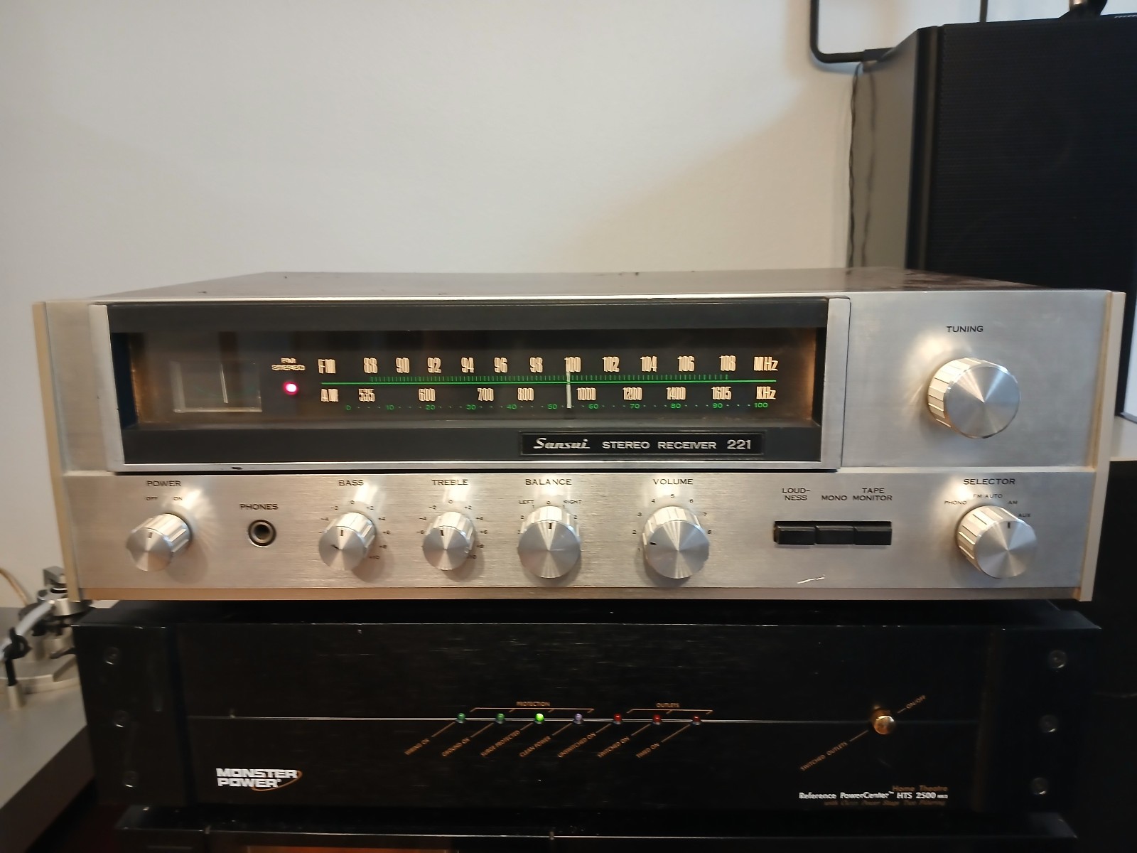 Vintage Sansui 221  AM/FM Stereo Receiver-Free Shipping-Tested-Works - See Video