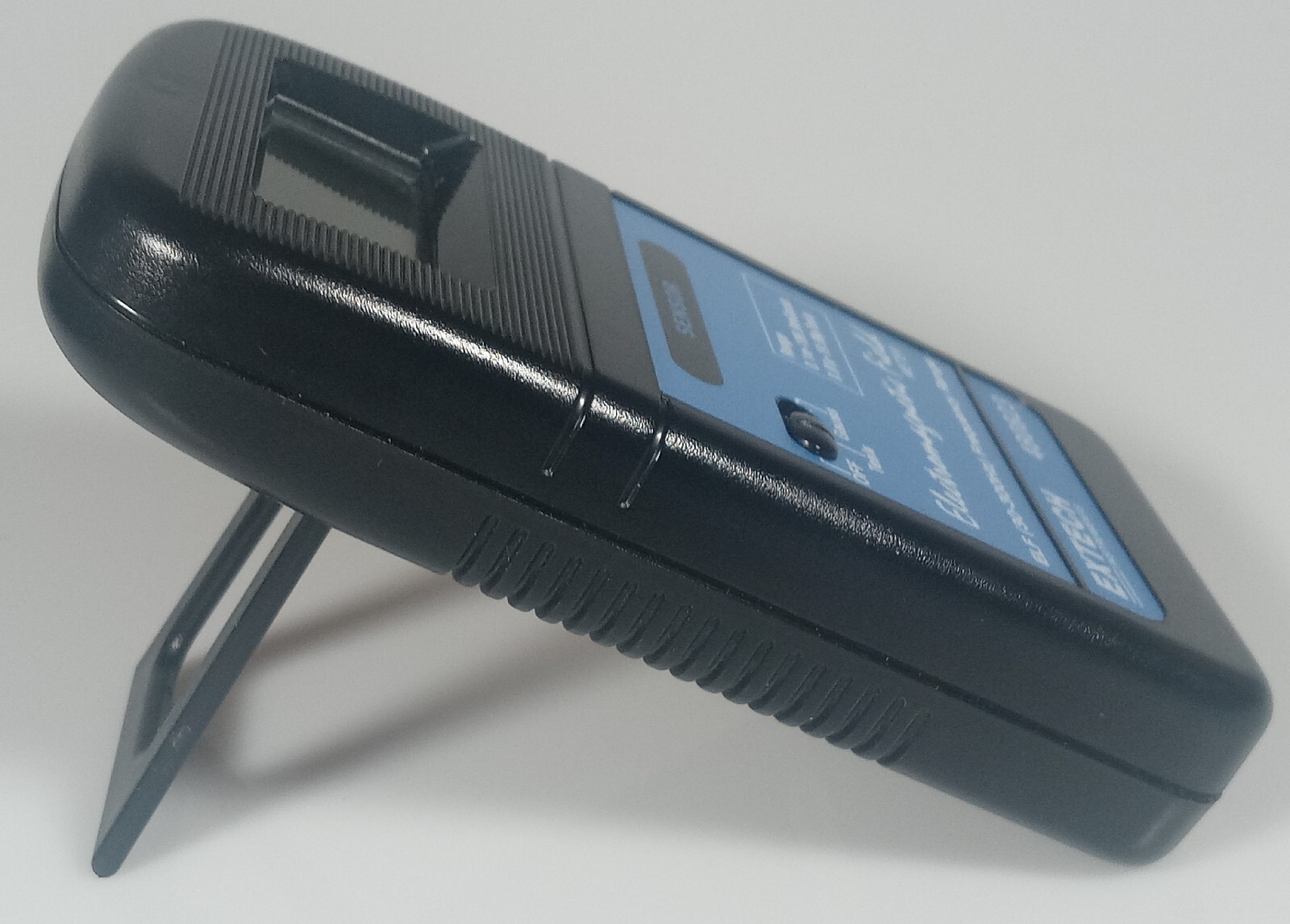 Extech 480823 EMF/ELF Meter Measures Electromagnetic Field. Made in Taiwan